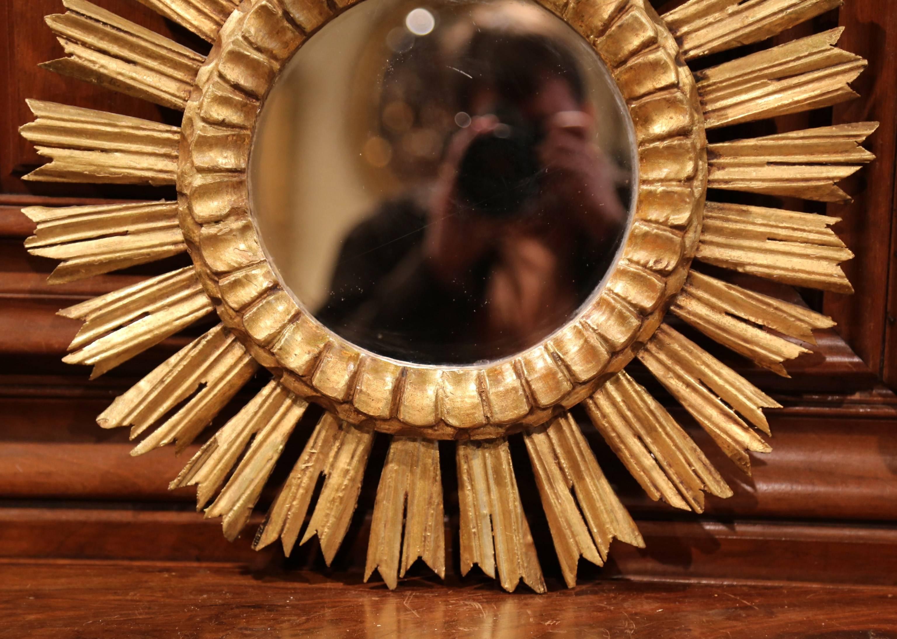 Mid-20th Century French Carved Giltwood Round Sunburst Mirror 4