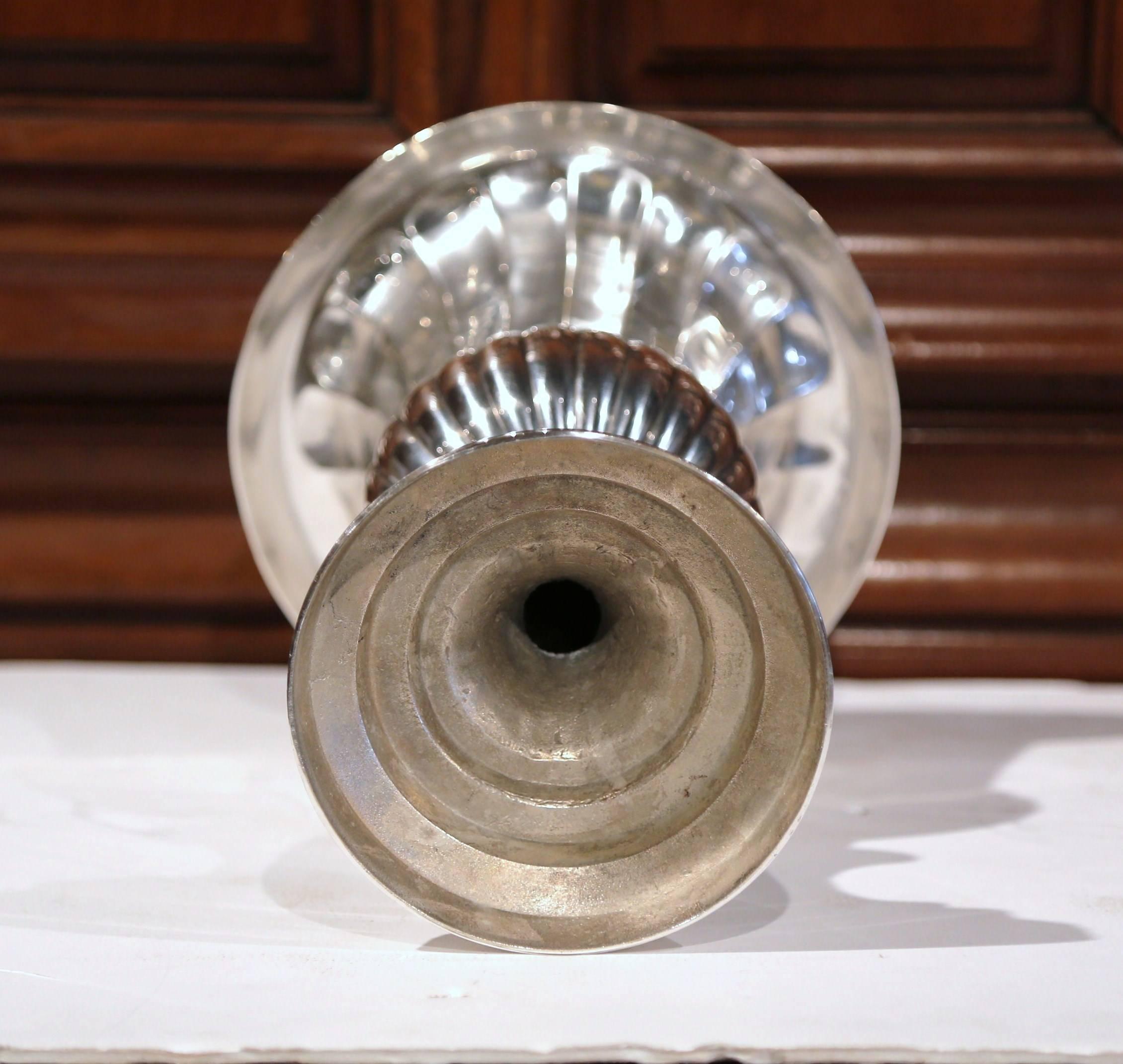 Early 20th Century English Silver Plated Champagne Bucket with Engraved Markings 2