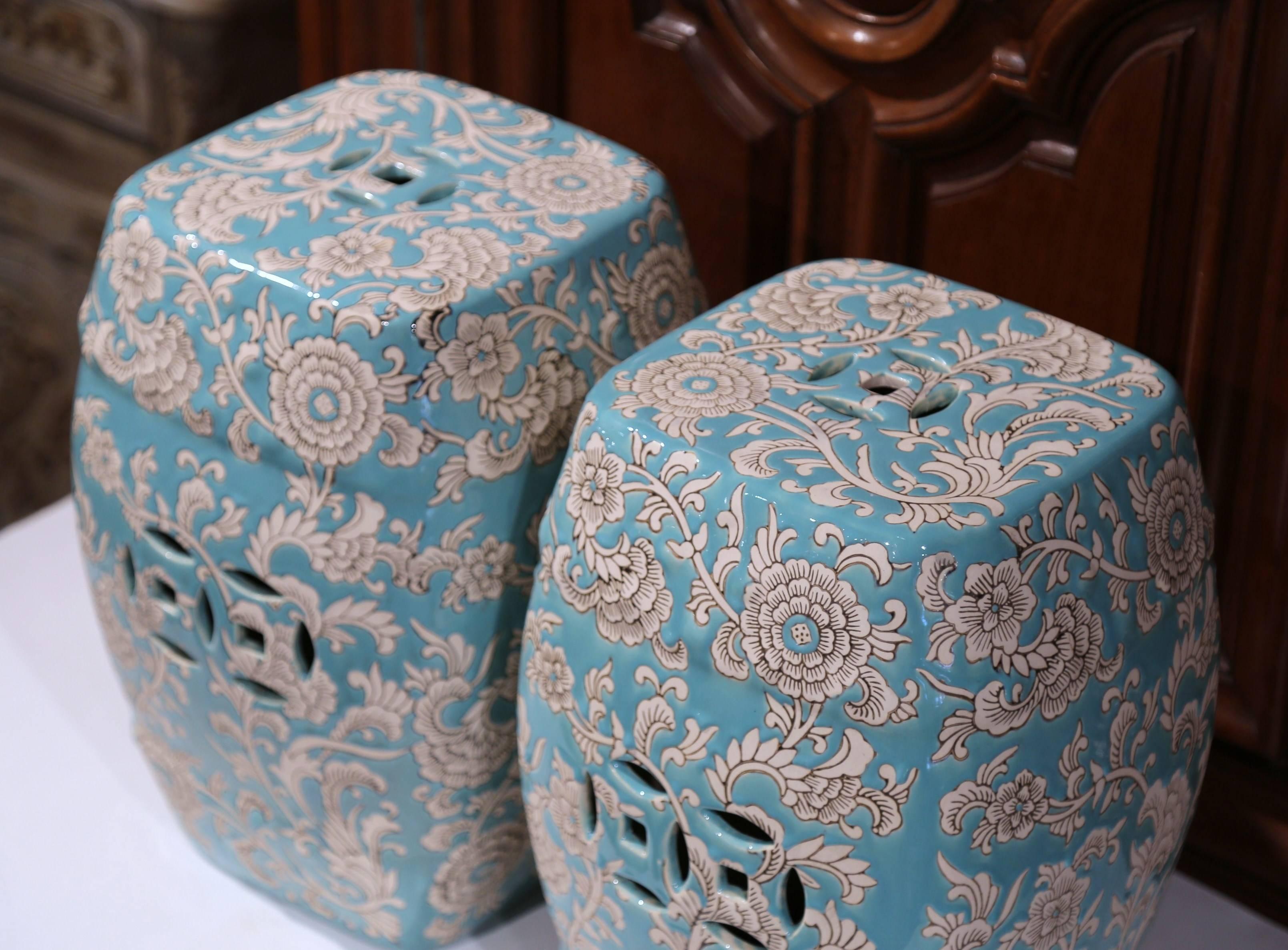 Hand-Painted Mid-20th Century Pair of Asian Turquoise and White Glazed Ceramic Garden Stools
