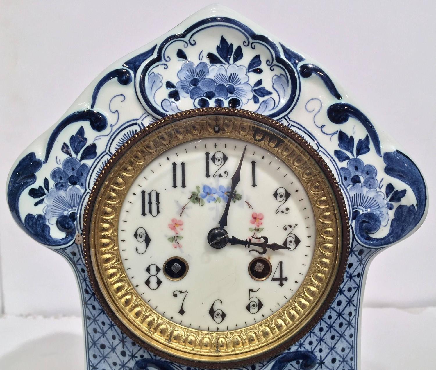 19th Century Blue and White HandPainted Delft Mantel Clock For Sale at