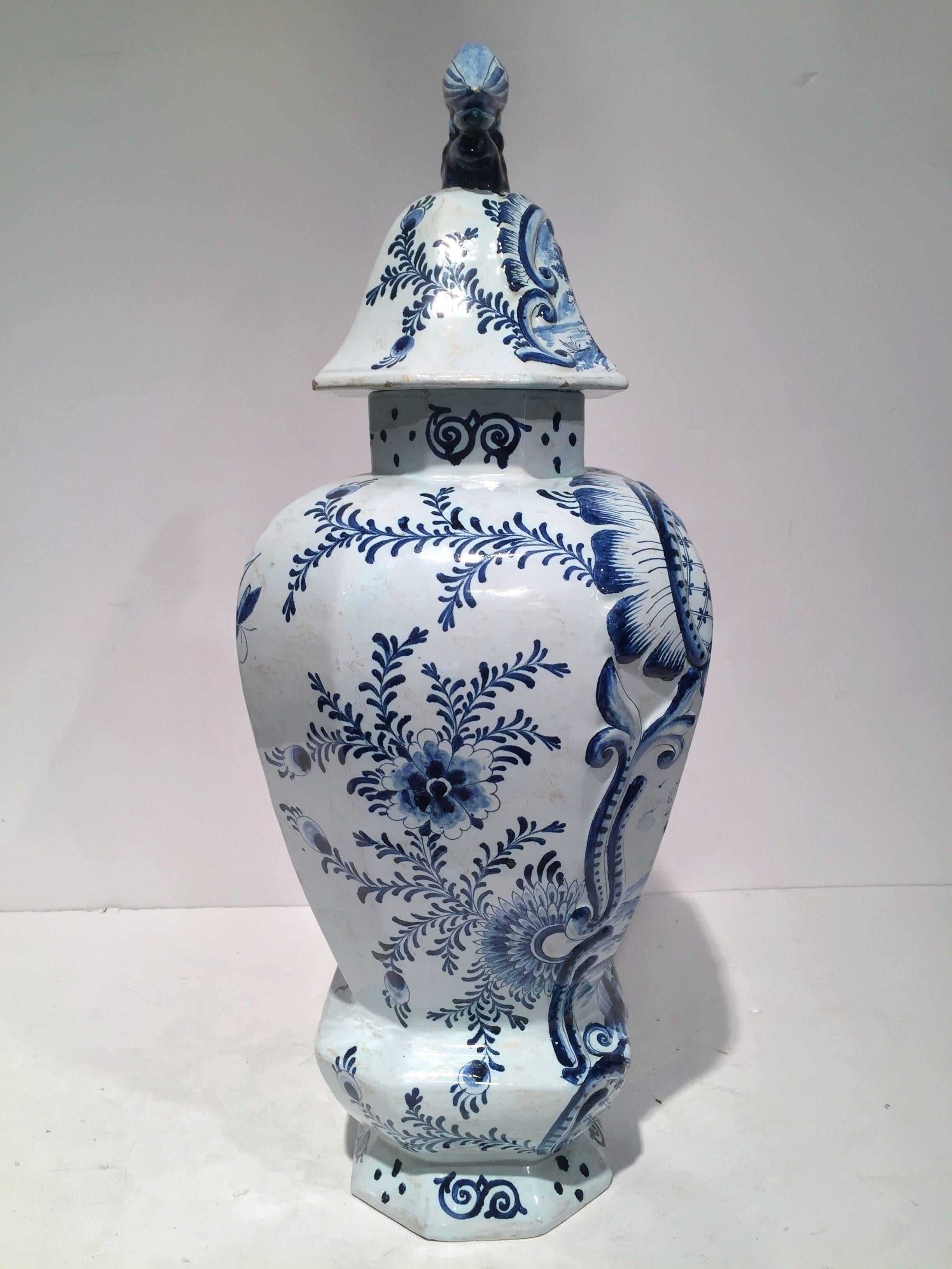 Large Vintage Blue and White Delft Vase with Lid 3