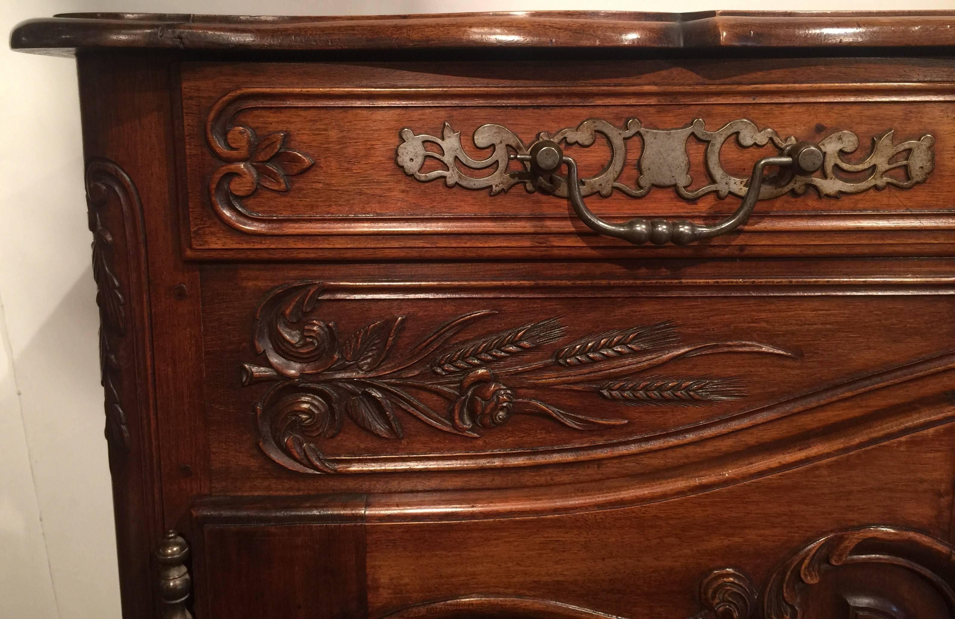 19th Century Country French Walnut Carved Buffet from Provence 4