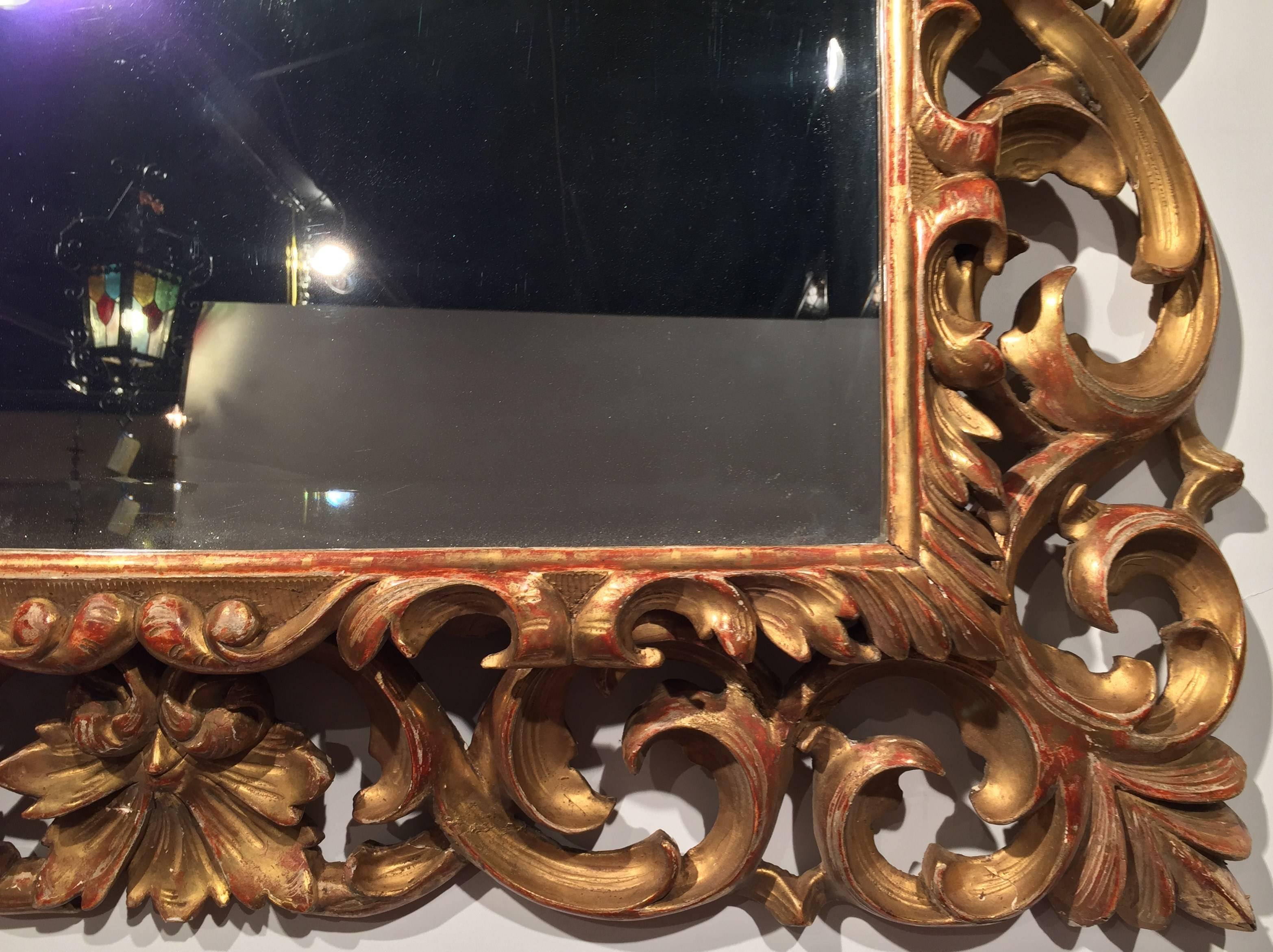 19th Century French Napoleon III Carved Giltwood Mirror with Scroll & Leaf Decor In Good Condition In Dallas, TX