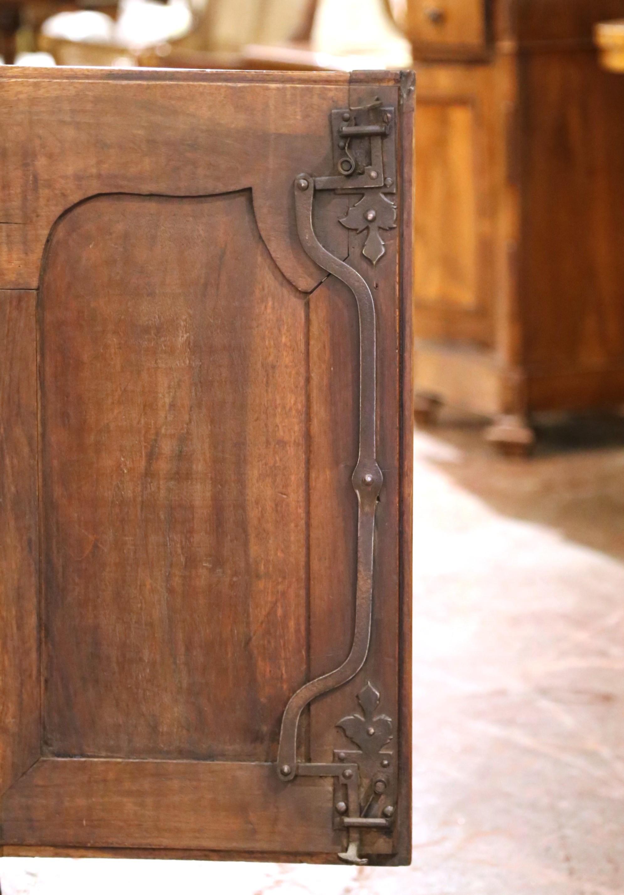 Cabinet à deux portes 