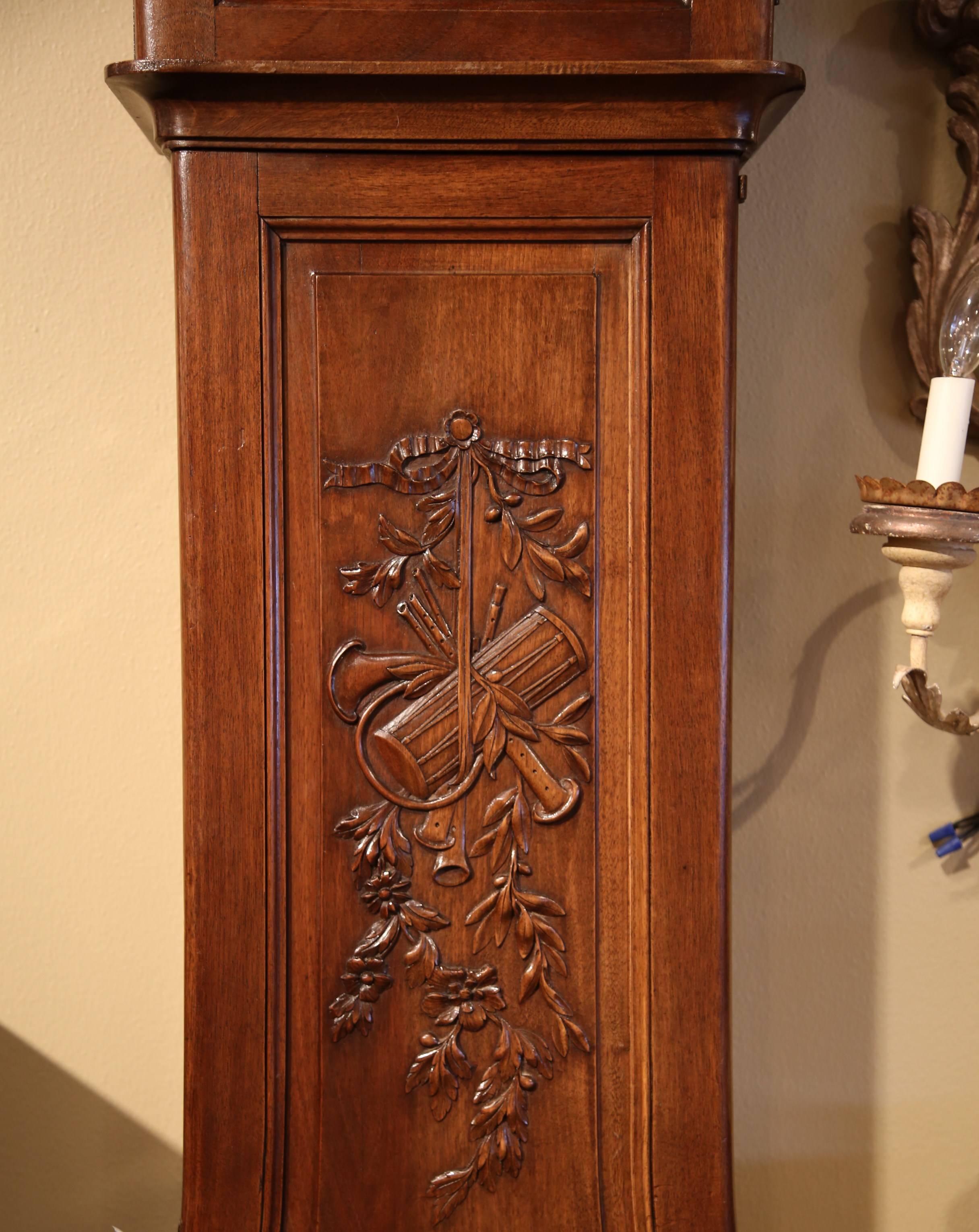 19th Century French Louis XV Hand-Carved Walnut Grandfather Clock from Provence In Excellent Condition In Dallas, TX