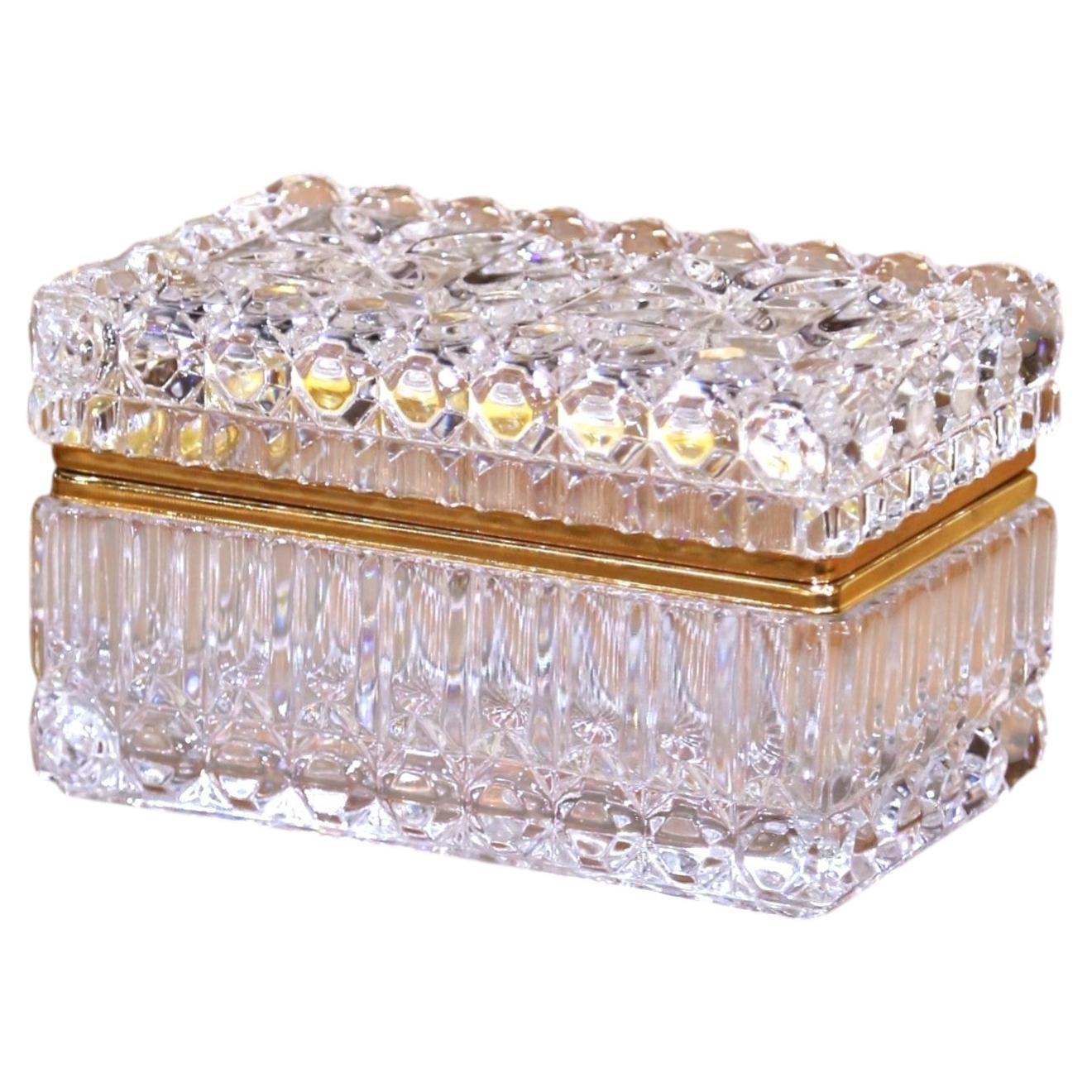 Portagioie in vetro intagliato e ottone in stile Baccarat, Francia, primi del XX secolo