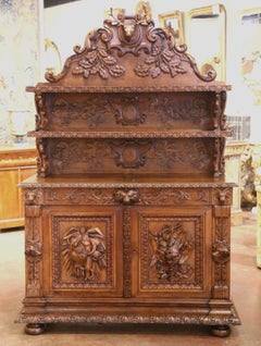 19th Century French Carved Oak Saint-Hubert Hunt Buffet with Stag Crest