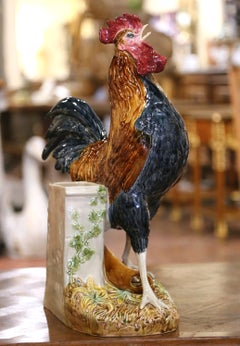 Vase français du XIXe siècle représentant un coq, en barbotine, signé Louis Carrier-Belleuse