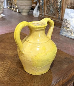 Französischer Terrakotta-Krug mit zwei Henkeln aus der Provence, 19. Jahrhundert, gelb glasiert