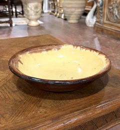 Ciotola da portata in terracotta smaltata in stile provenzale francese del XIX secolo