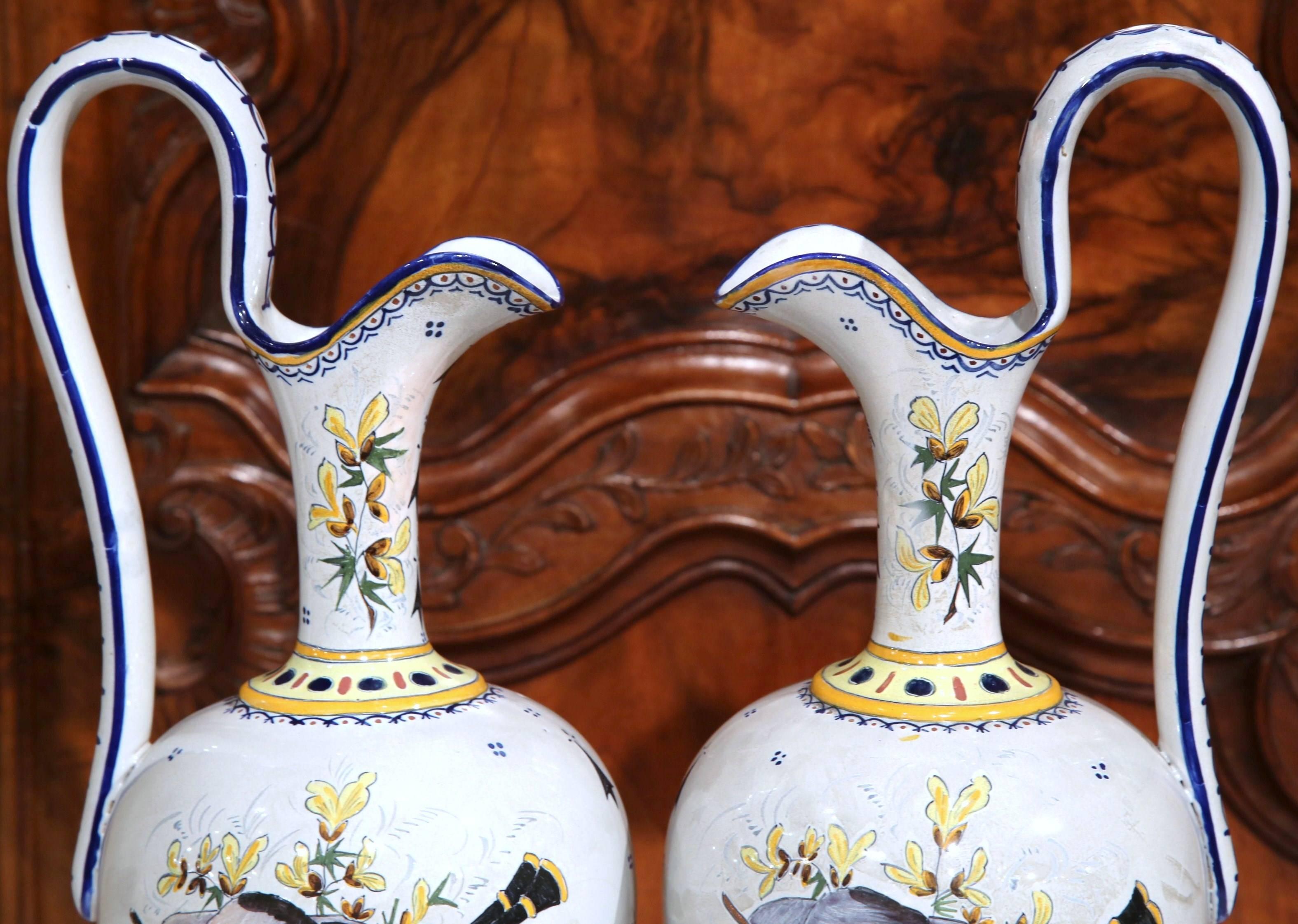 Pair of Early 20th Century French Hand-Painted Water Pitchers from Quimper 1