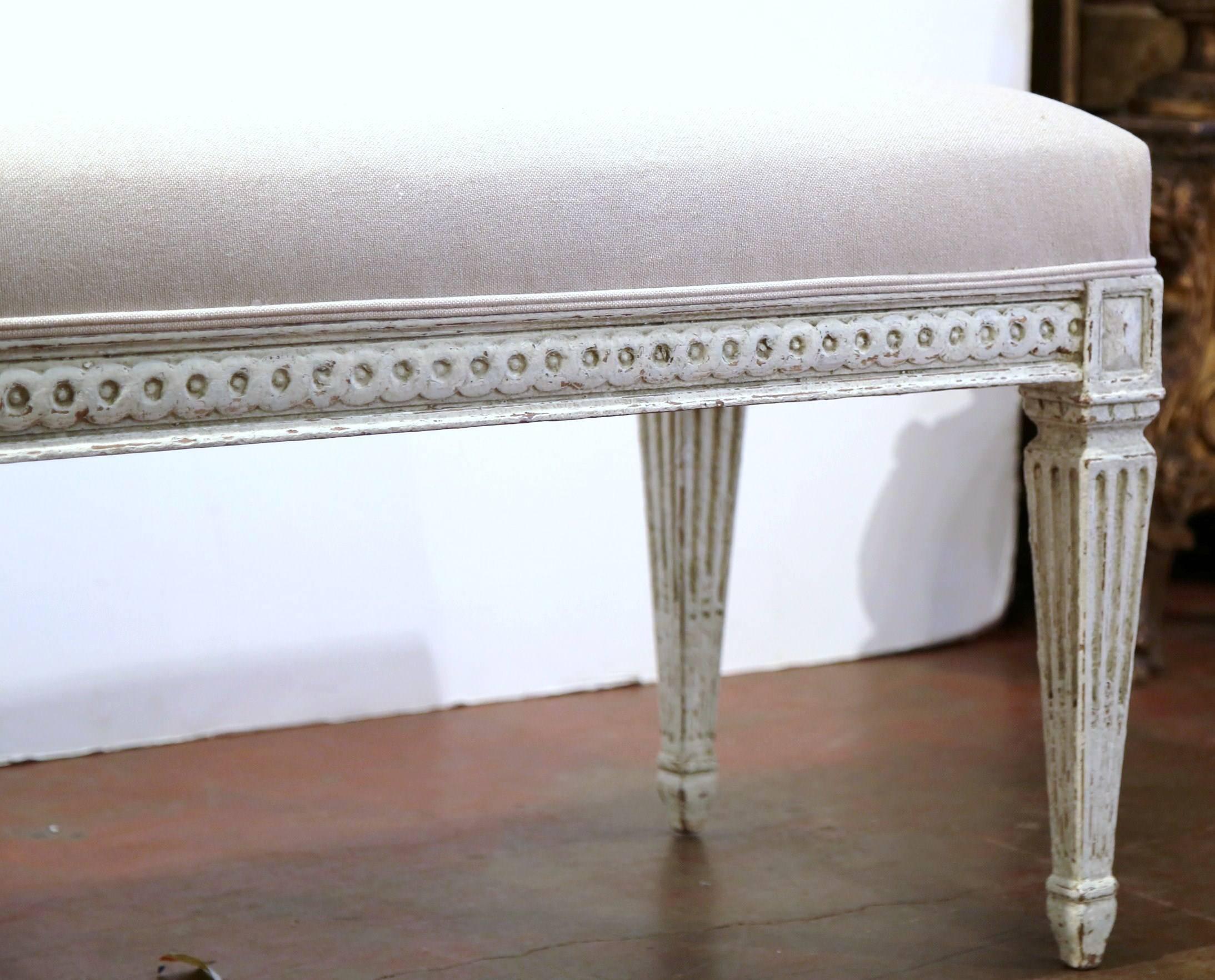 Hand-Carved 19th Century French Louis XVI Carved Hand-Painted Bench with Grey Fabric