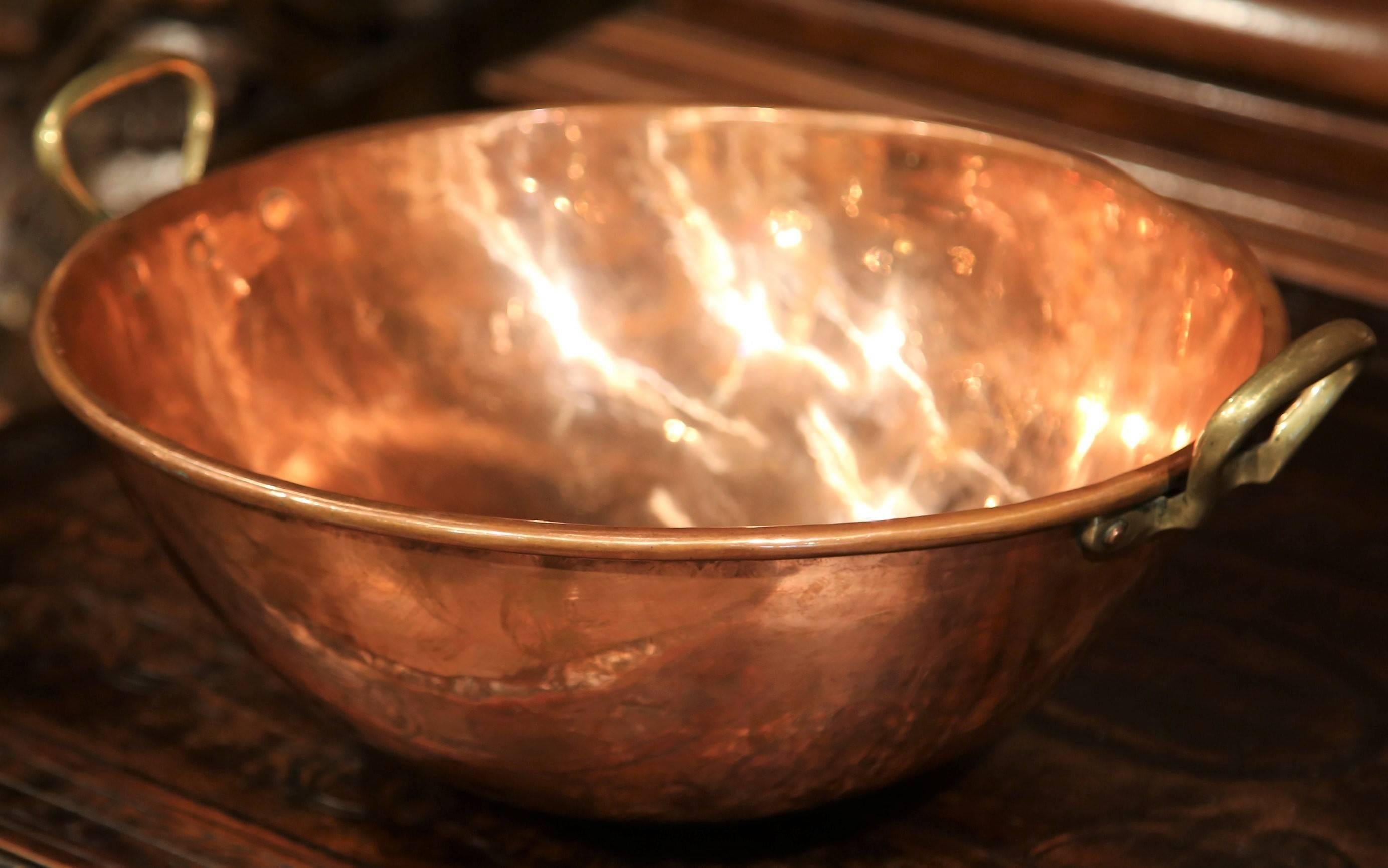 19th Century French Patinated Copper Round Jelly Bowl with Handles 2