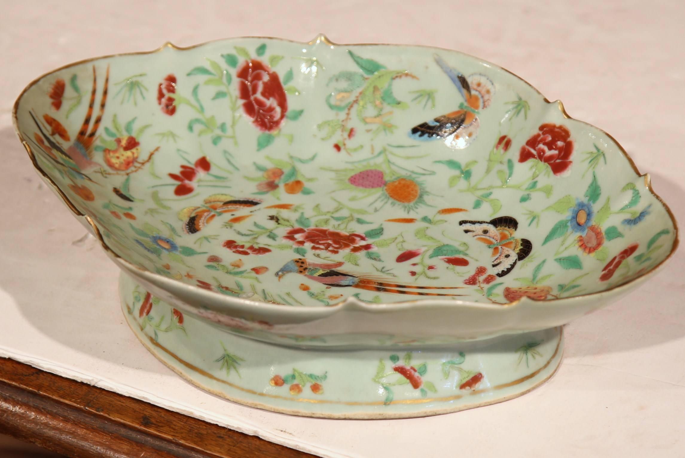 19th Century Chinese Hand-Painted Porcelain Dish with Peacocks and Butterflies In Excellent Condition In Dallas, TX
