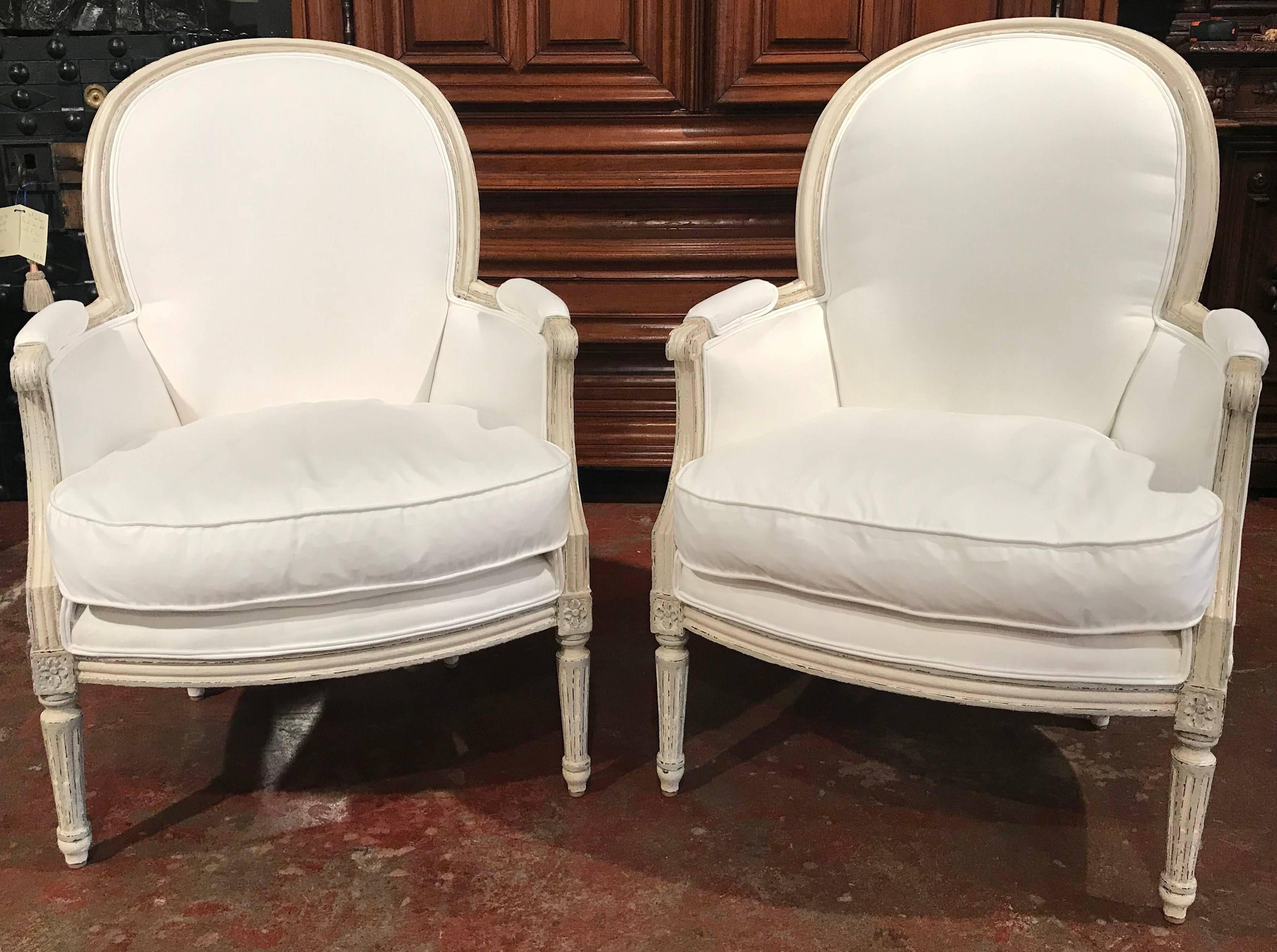 Muslin Pair of 19th Century French Louis XVI Carved Painted Bergère Armchairs