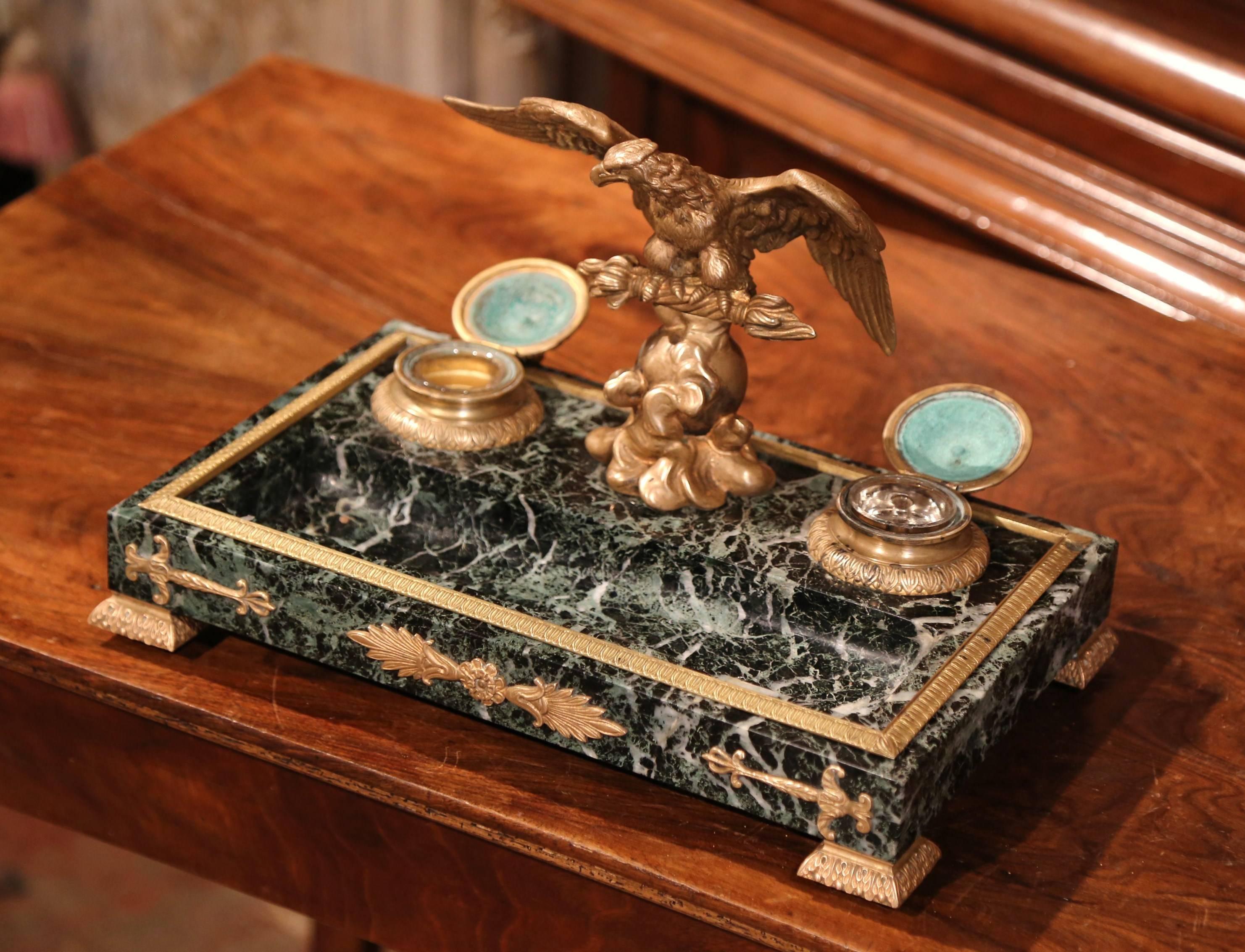 Early 20th Century French Green Marble and Bronze Inkwell with Eagle and Mounts In Excellent Condition In Dallas, TX