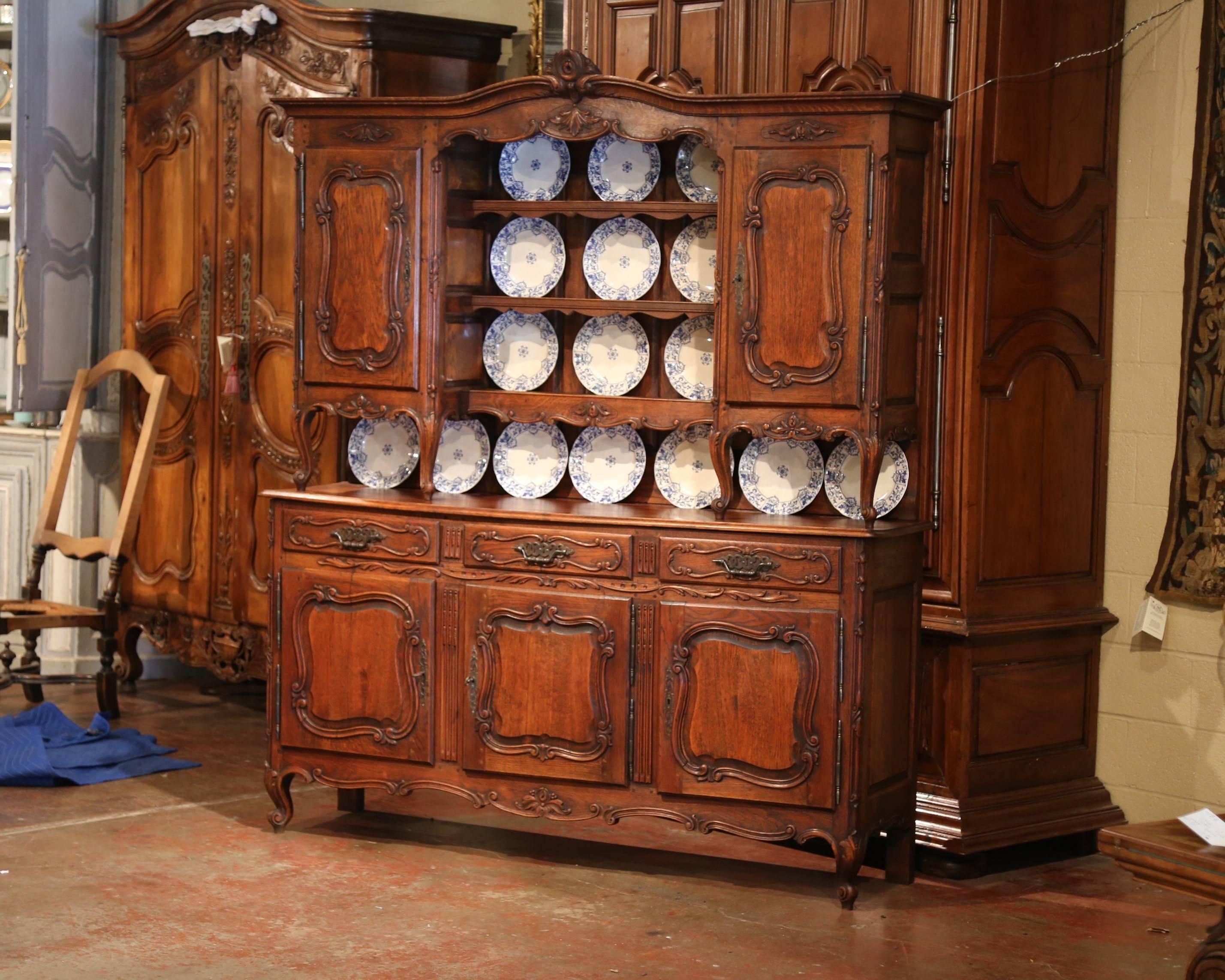 Early 20th Century French Louis XV Carved Oak Buffet Vaisselier from Normandy 4