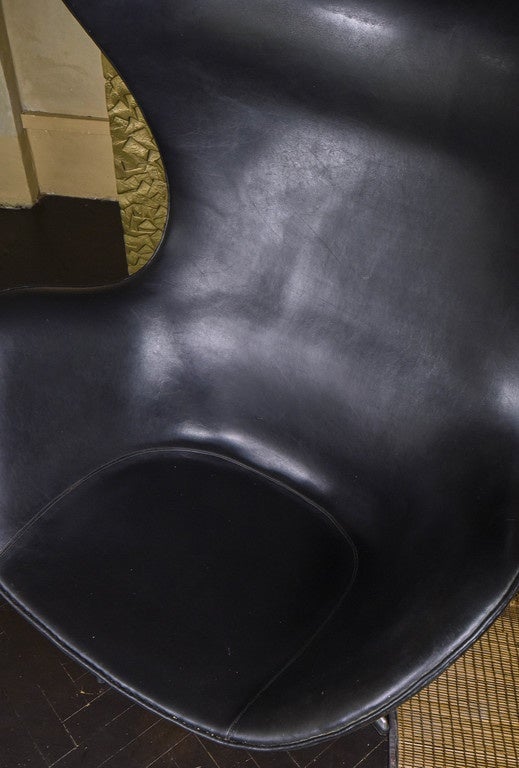 Egg Chair by Arne Jacobsen for Fritz Hansen In Good Condition In Firenze, IT