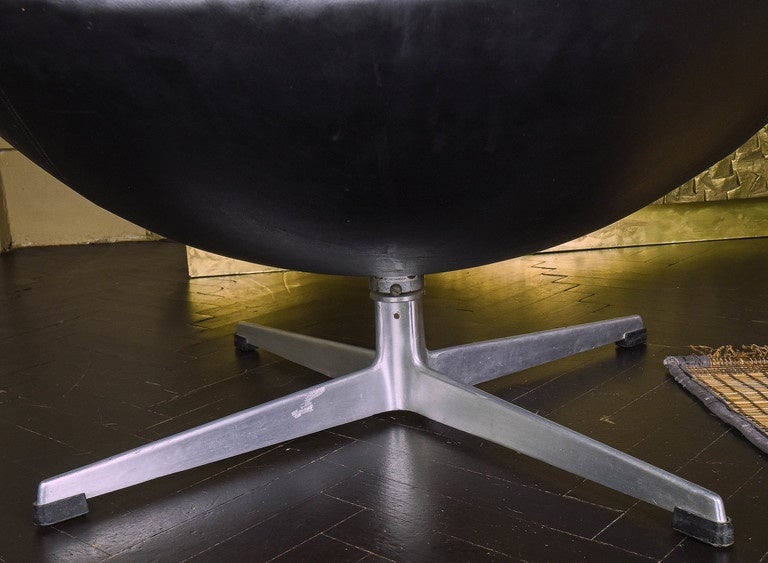 Aluminum Egg Chair by Arne Jacobsen for Fritz Hansen
