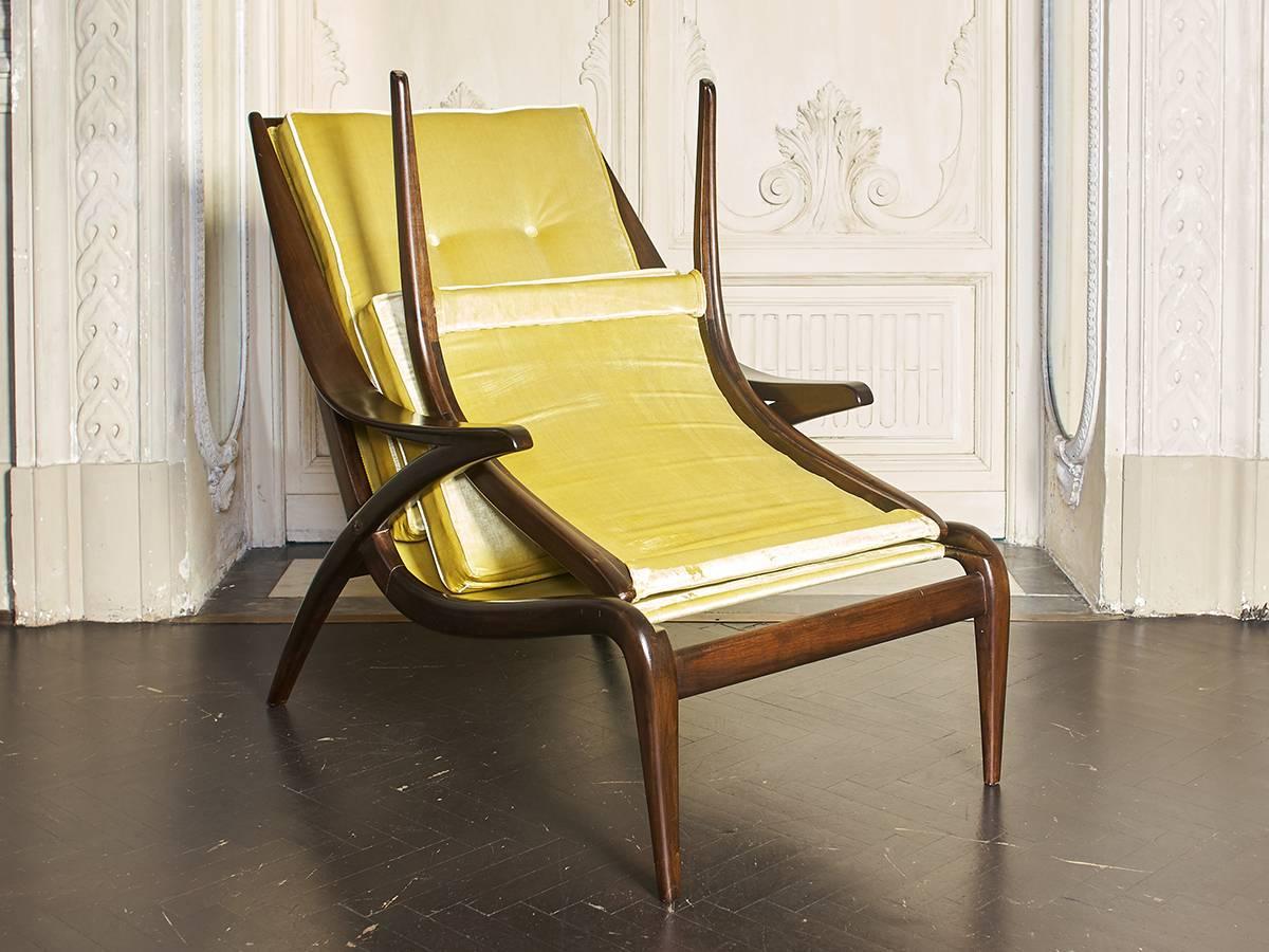 Mid-Century Modern 1950s Italian Chaise Lounge