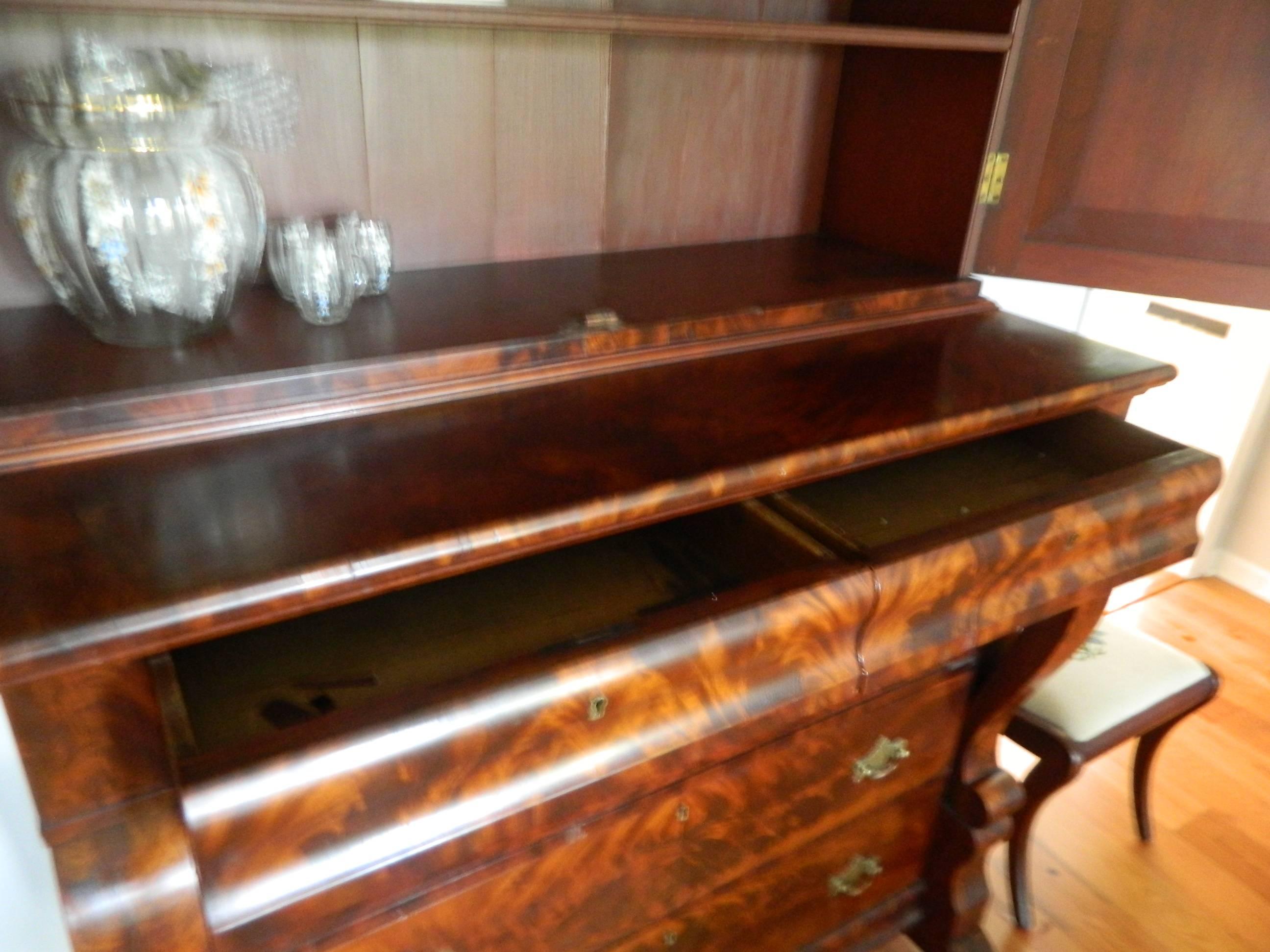 American Empire Style Crotch Mahogany Secretary and Bookcase, Late 18th Century 1