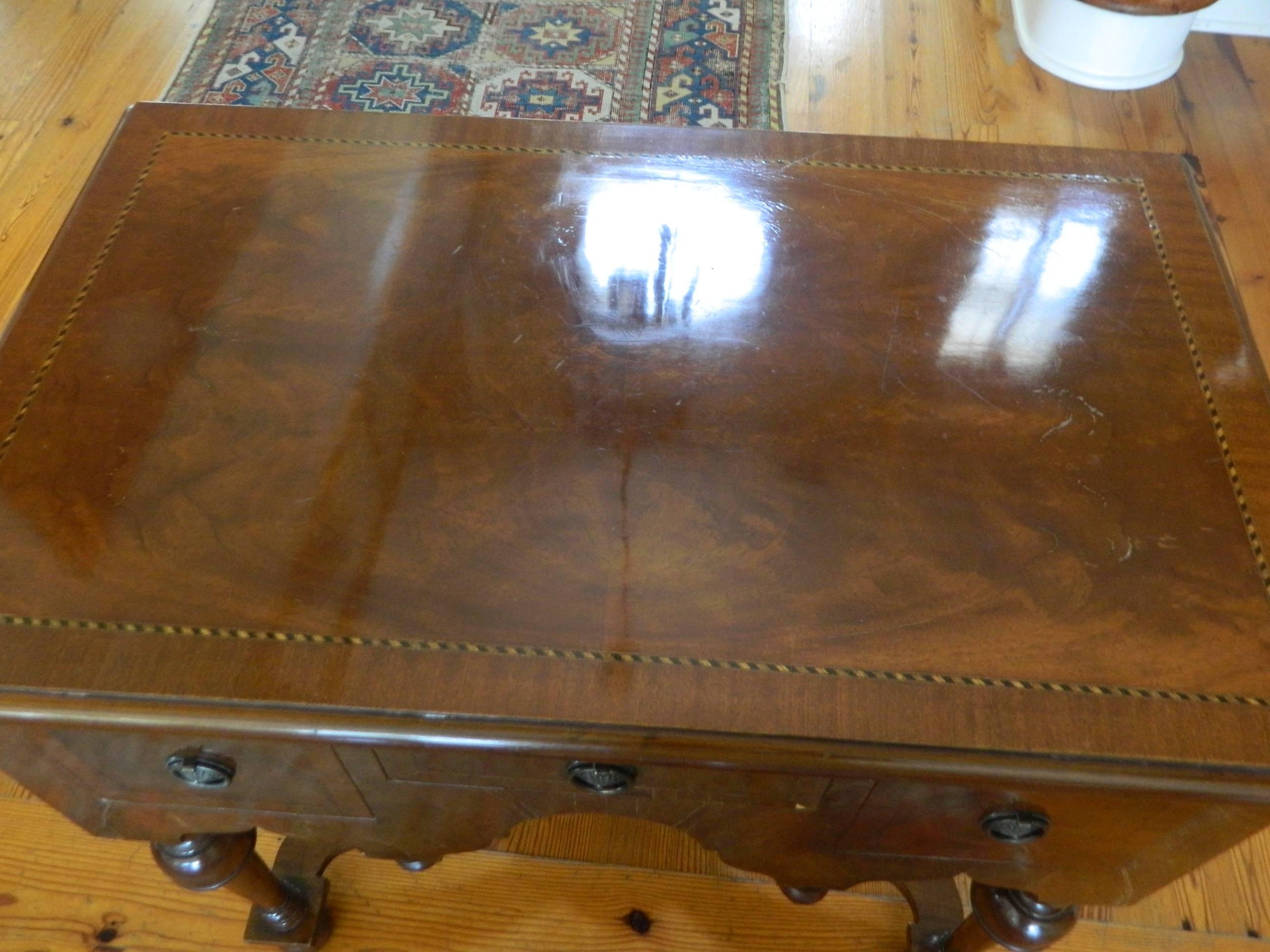 George II Mahogany Three-Drawer Lowboy or Dressing Table, 19th Century (Englisch)