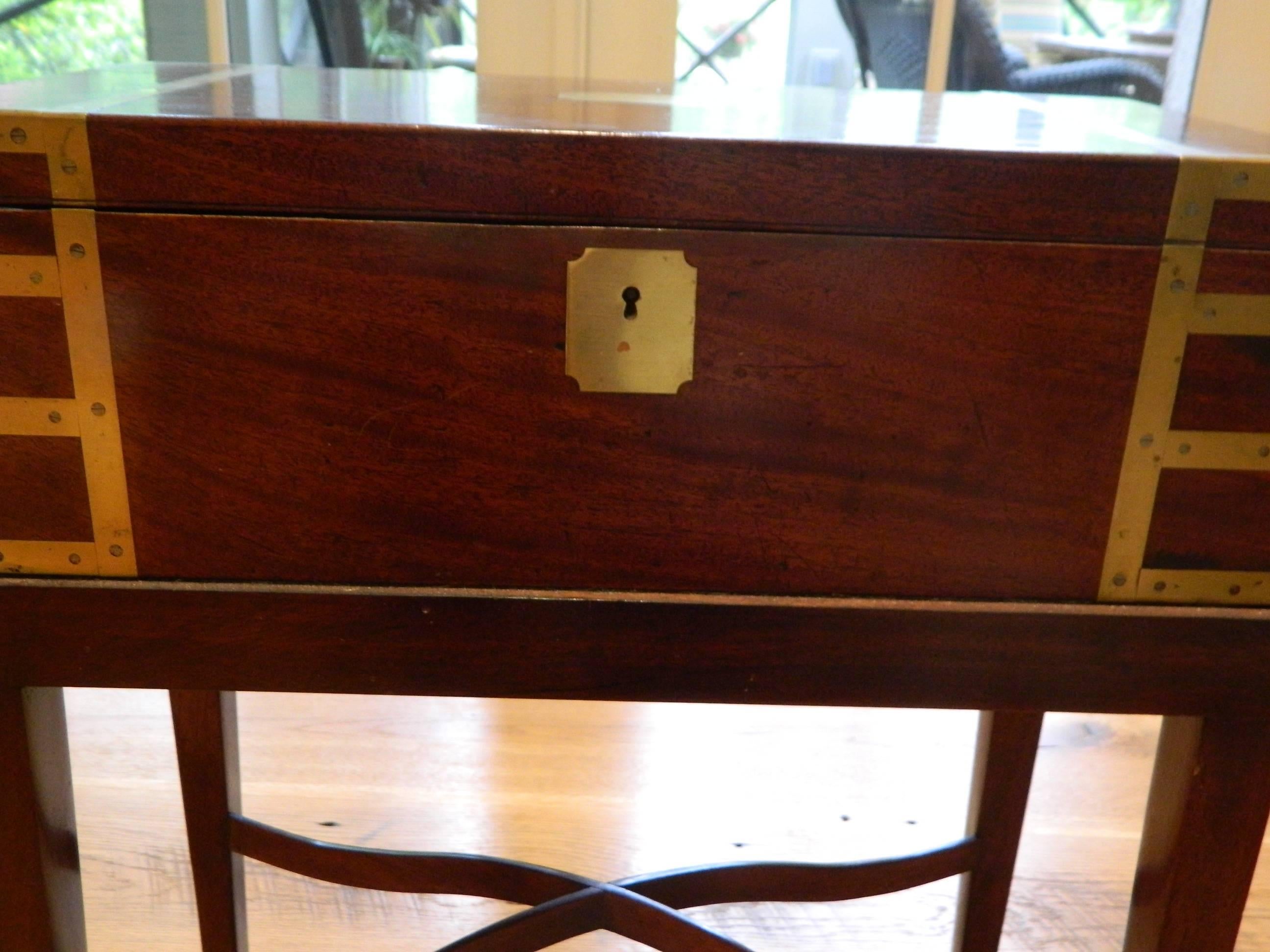 English Mahogany Lap Desk on a Custom-Made Stand, 19th Century 5
