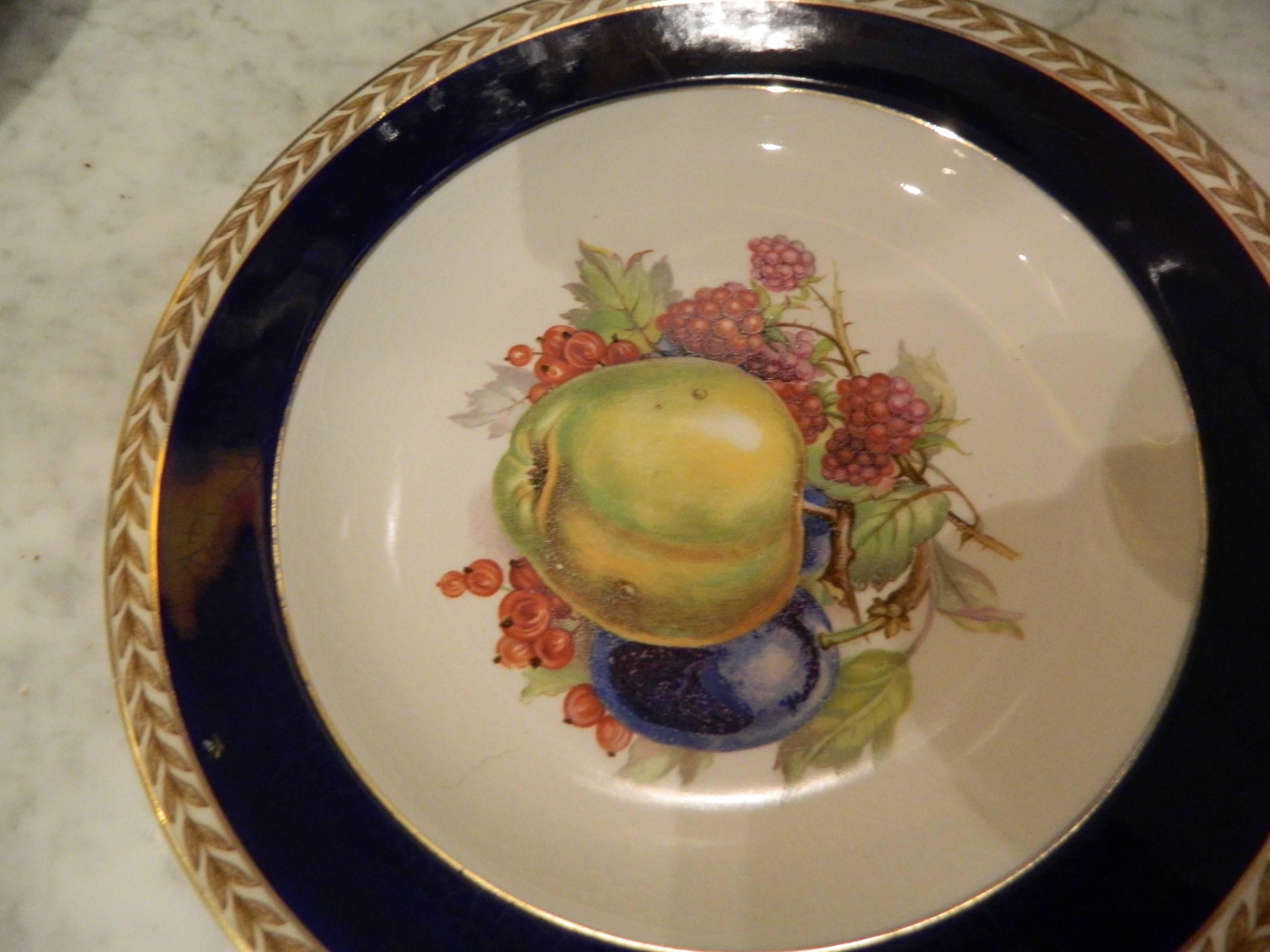 Set of Seven Crown Ducal Luncheon Plates, 20th Century 3