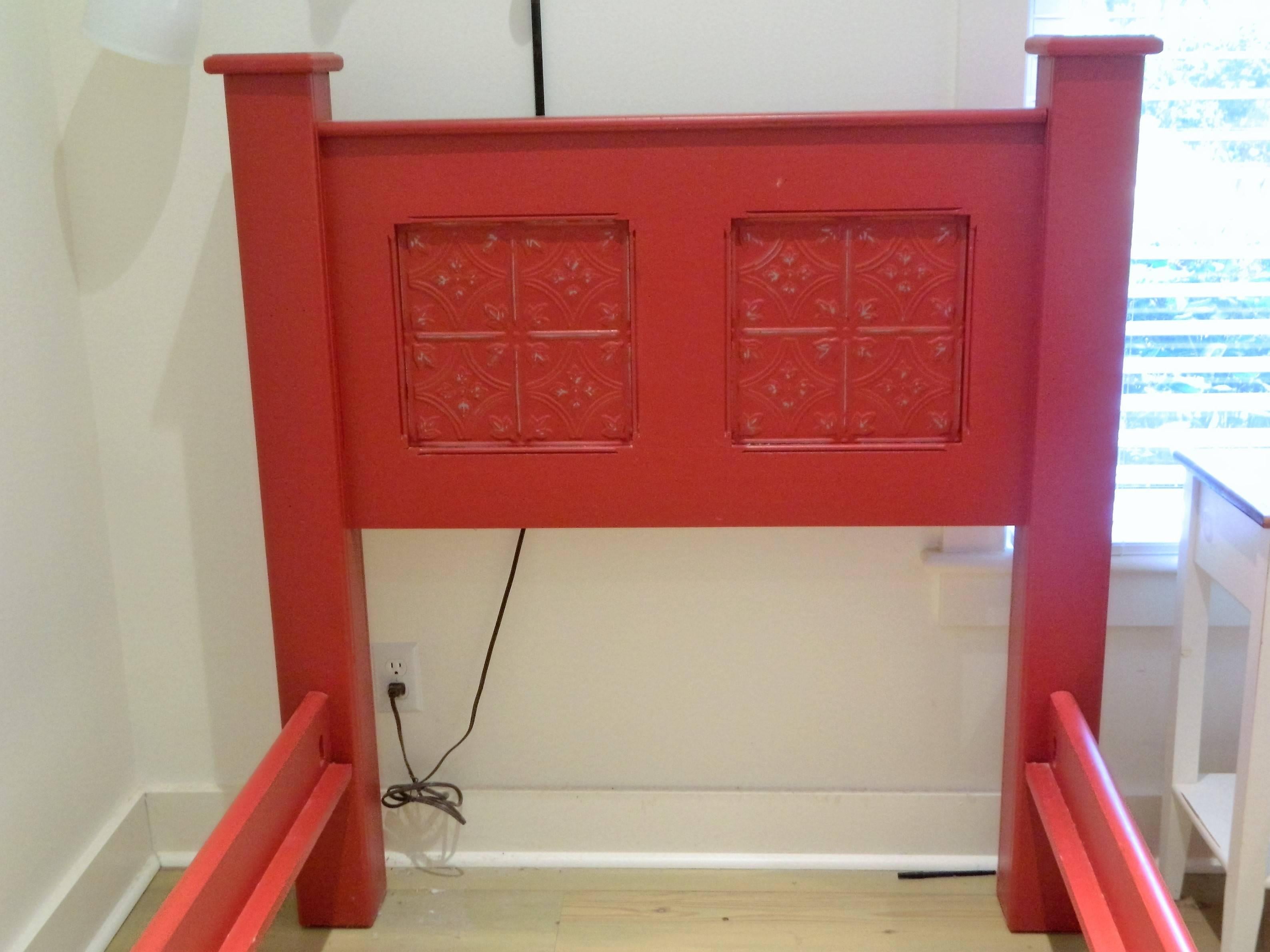 Pair of painted twin size beds, 20th century. Measures: 45.25" W x 84" L x 49.5" H - 37" height of footboard.
 