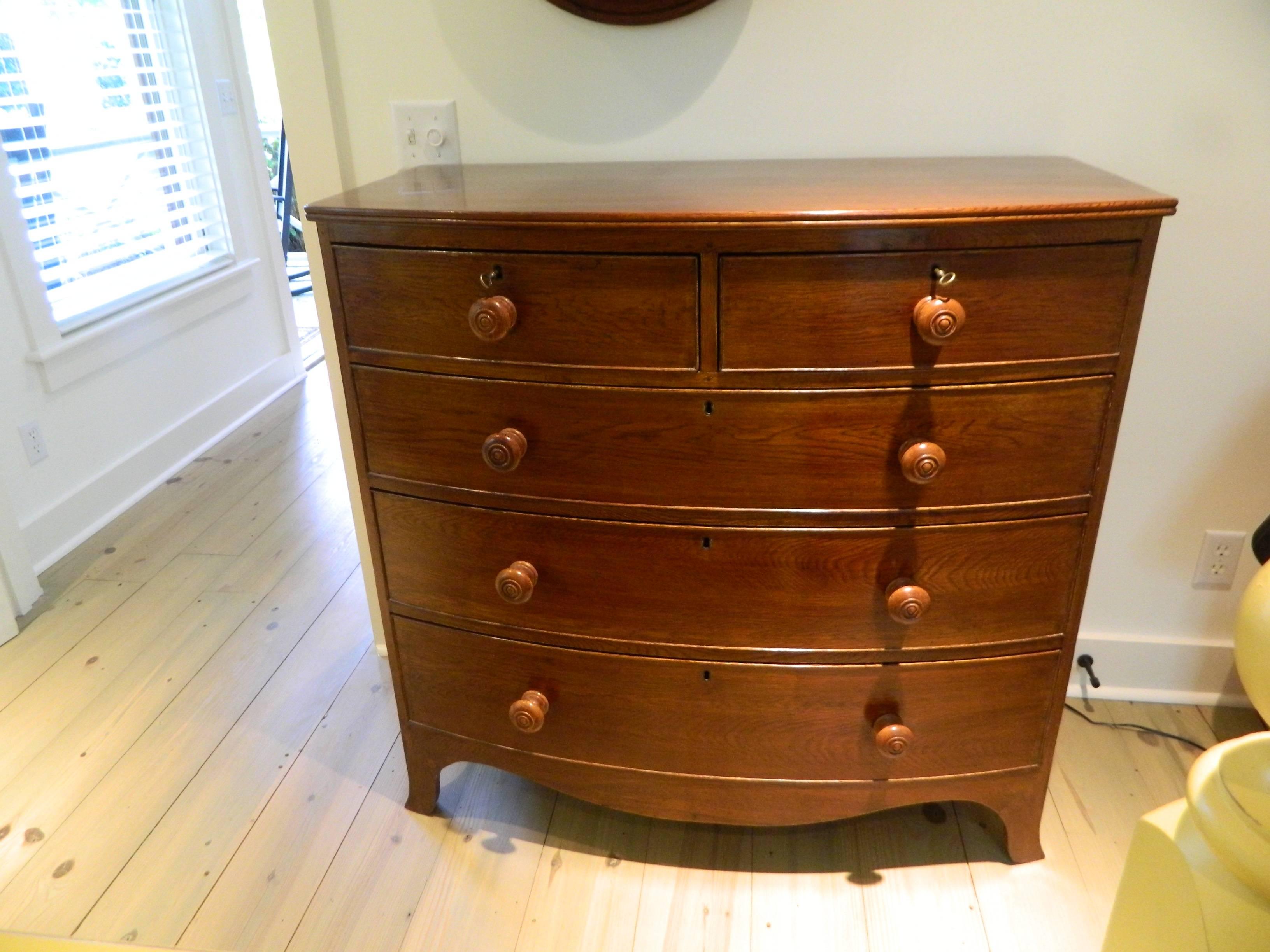 Georgian style mahogany two over three chest of drawers, 20th century.
 