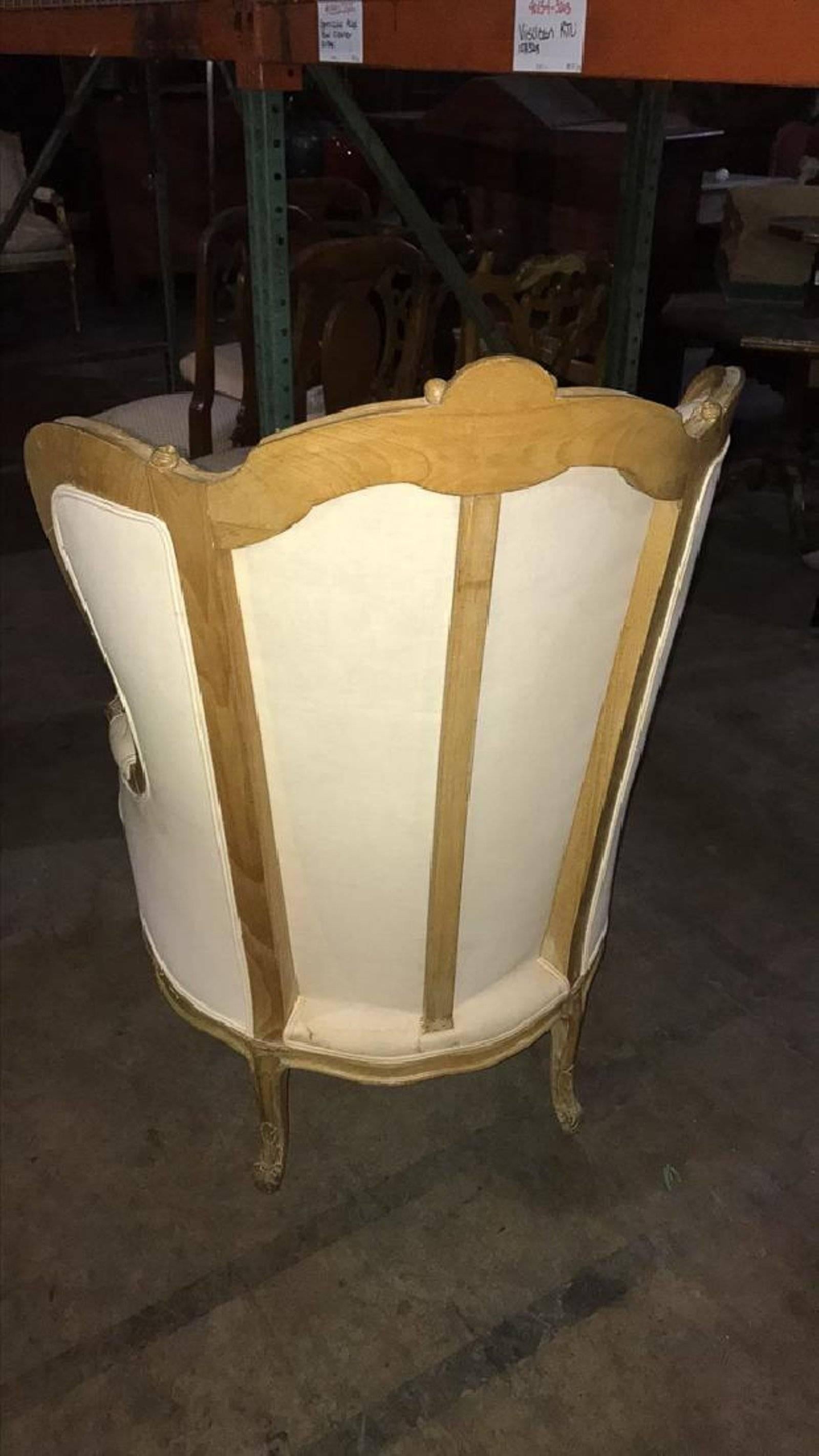 French Louis XVI Style Carved Bleached Walnut Bergere with Ottoman, 19th Century In Good Condition For Sale In Savannah, GA