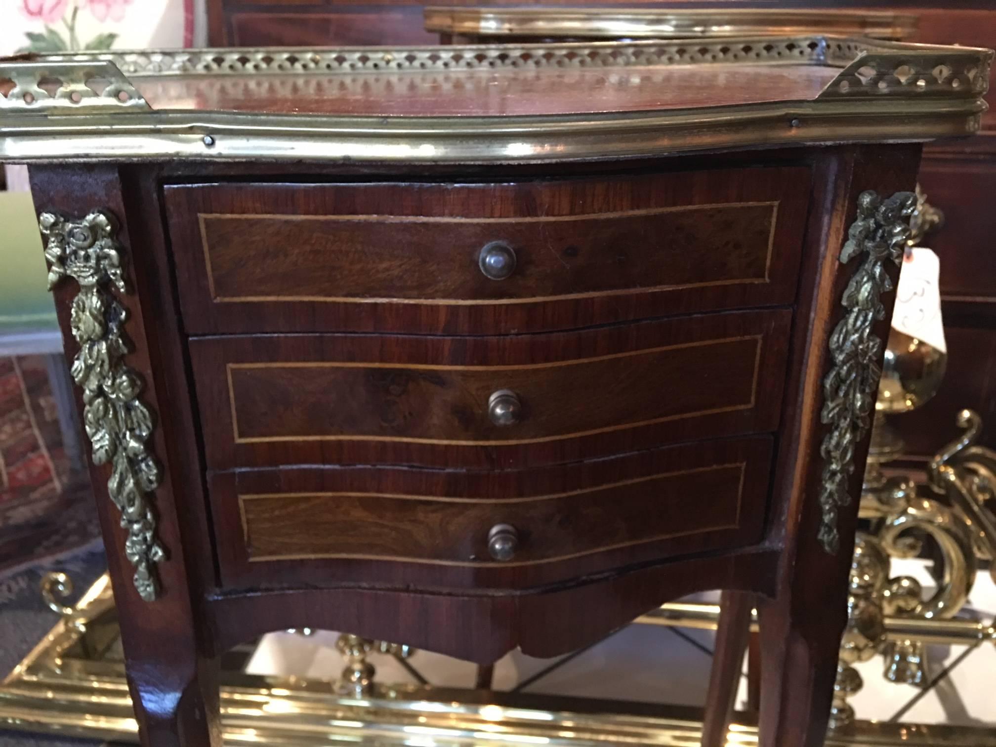 Louis XV Style Inlaid Mahogany and Burl Wood Side Table, Late 19th Century 1