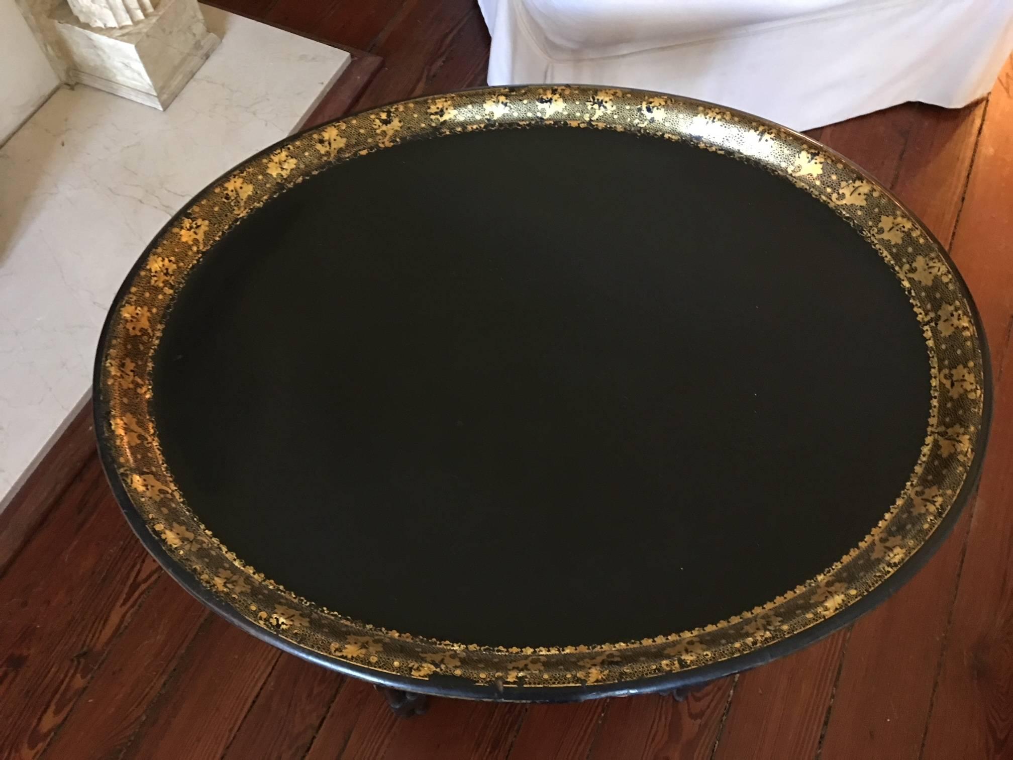 English Oval Papier Mache Tray on Later Stand, 19th Century In Excellent Condition In Savannah, GA