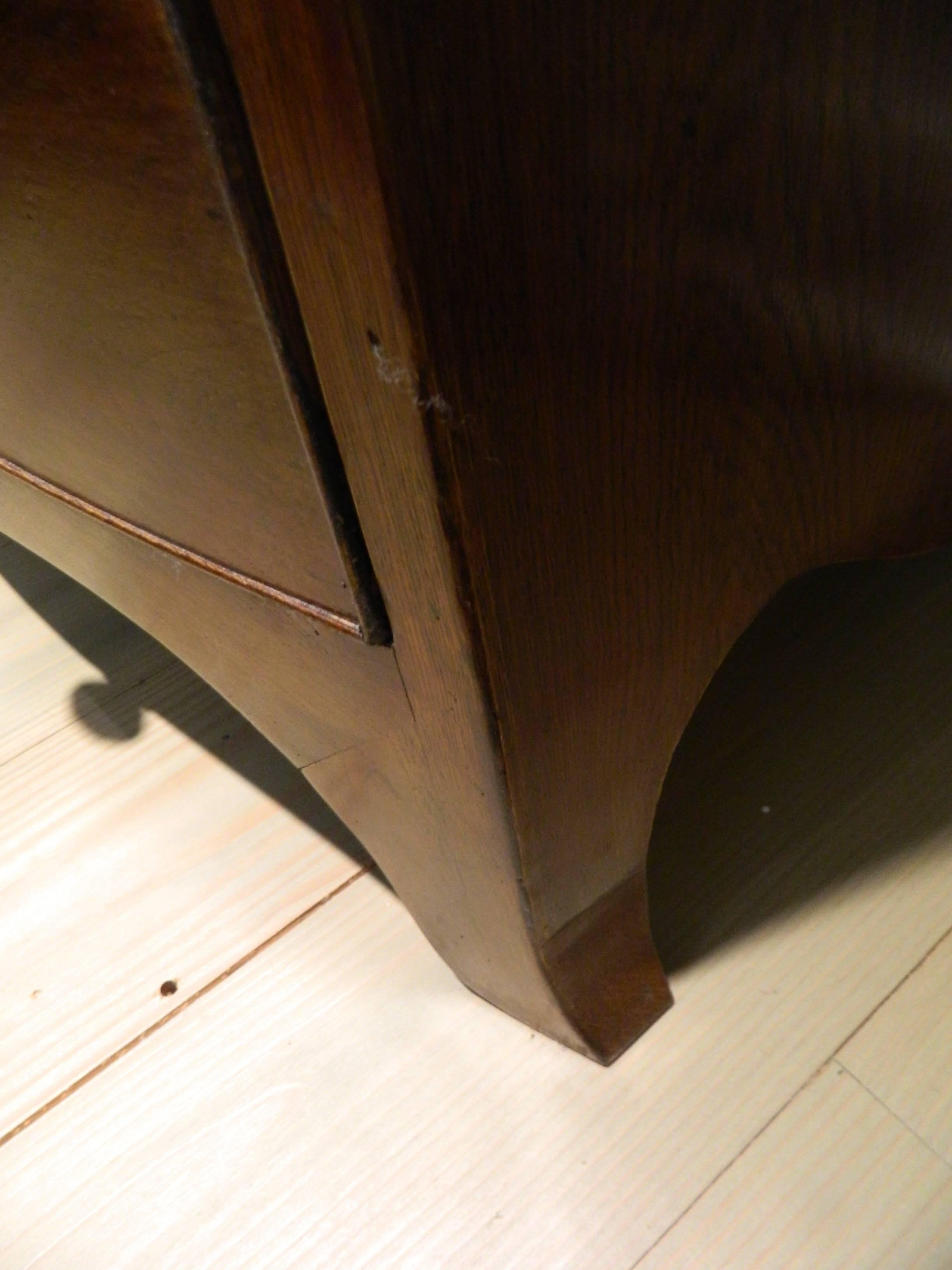 Georgian Style Mahogany Two over Three Chest of Drawers, 20th Century 3