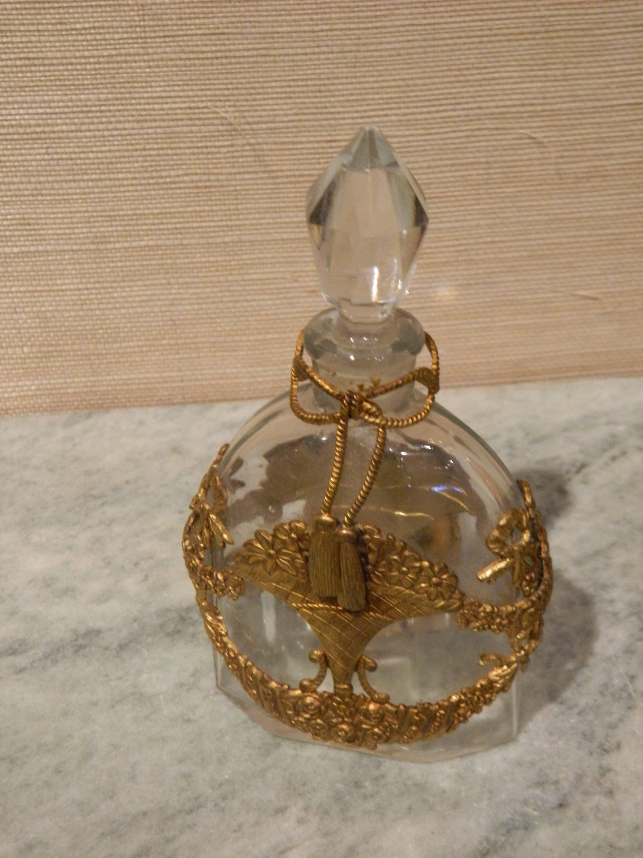 Set of crystal, bronze doré, and enamel perfume bottle and dresser box, 19th century.
Perfume bottle - 5