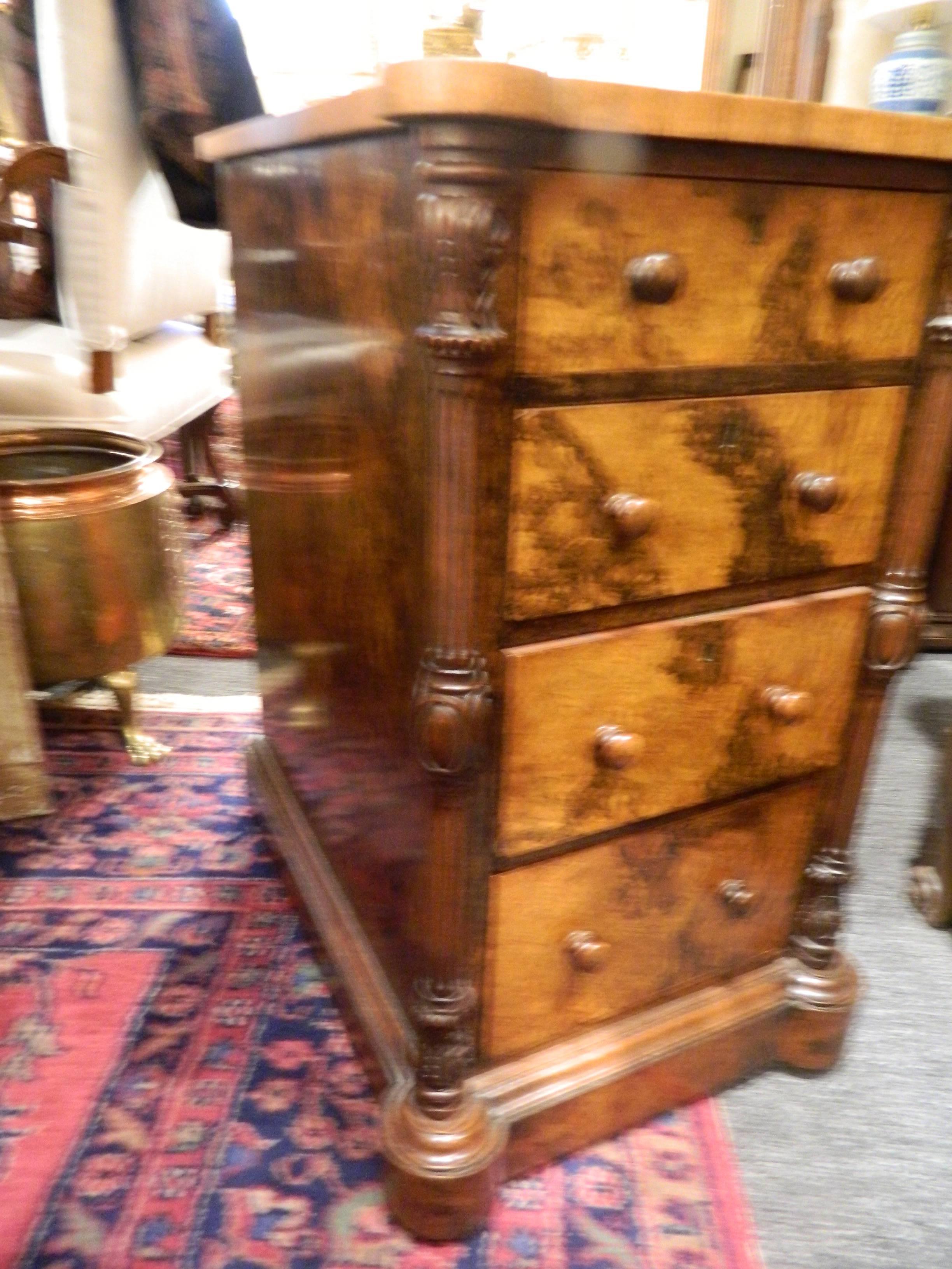 English Pair of Burl Wood Nightstands on Casters, Early 20th Century