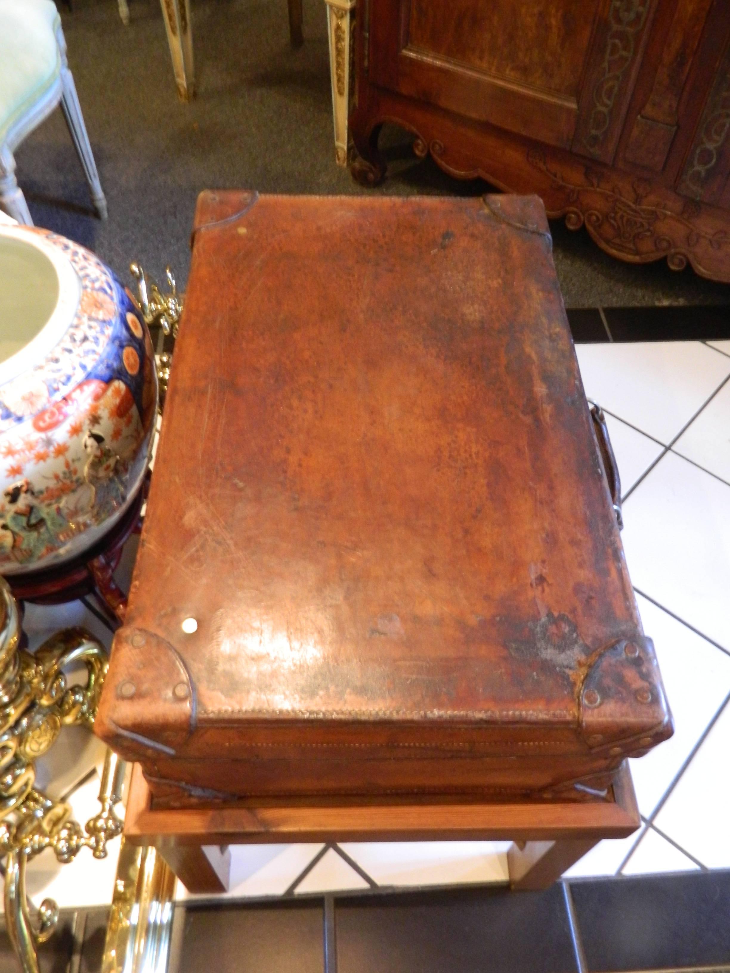 English Leather Suitcase Adapted as a Coffee Table on Later Stand, 19th Century In Good Condition For Sale In Savannah, GA