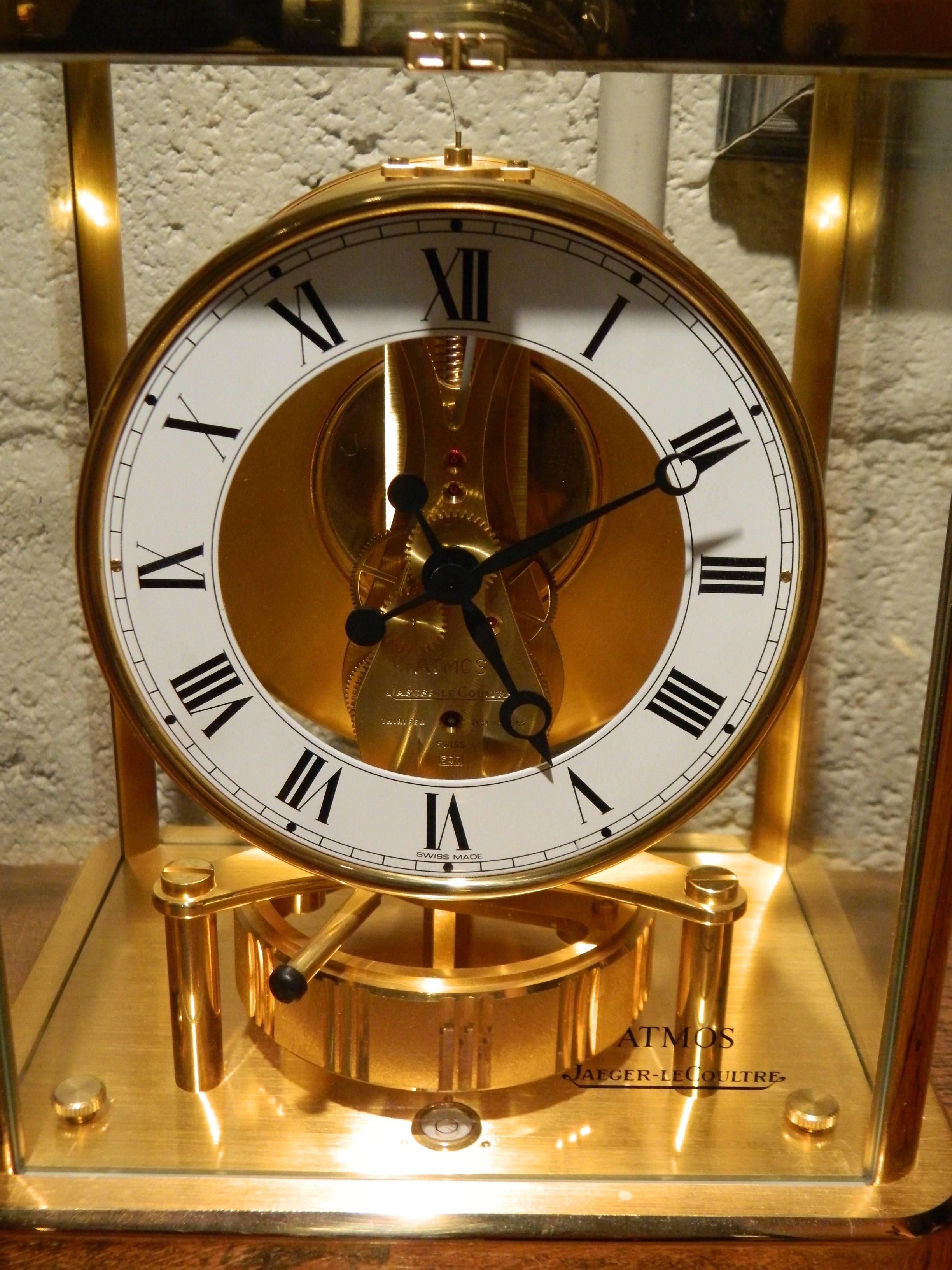Swiss Jaeger-Le Coultre Atmos Clock 540, 13 Jewels, Late 20th Century 2