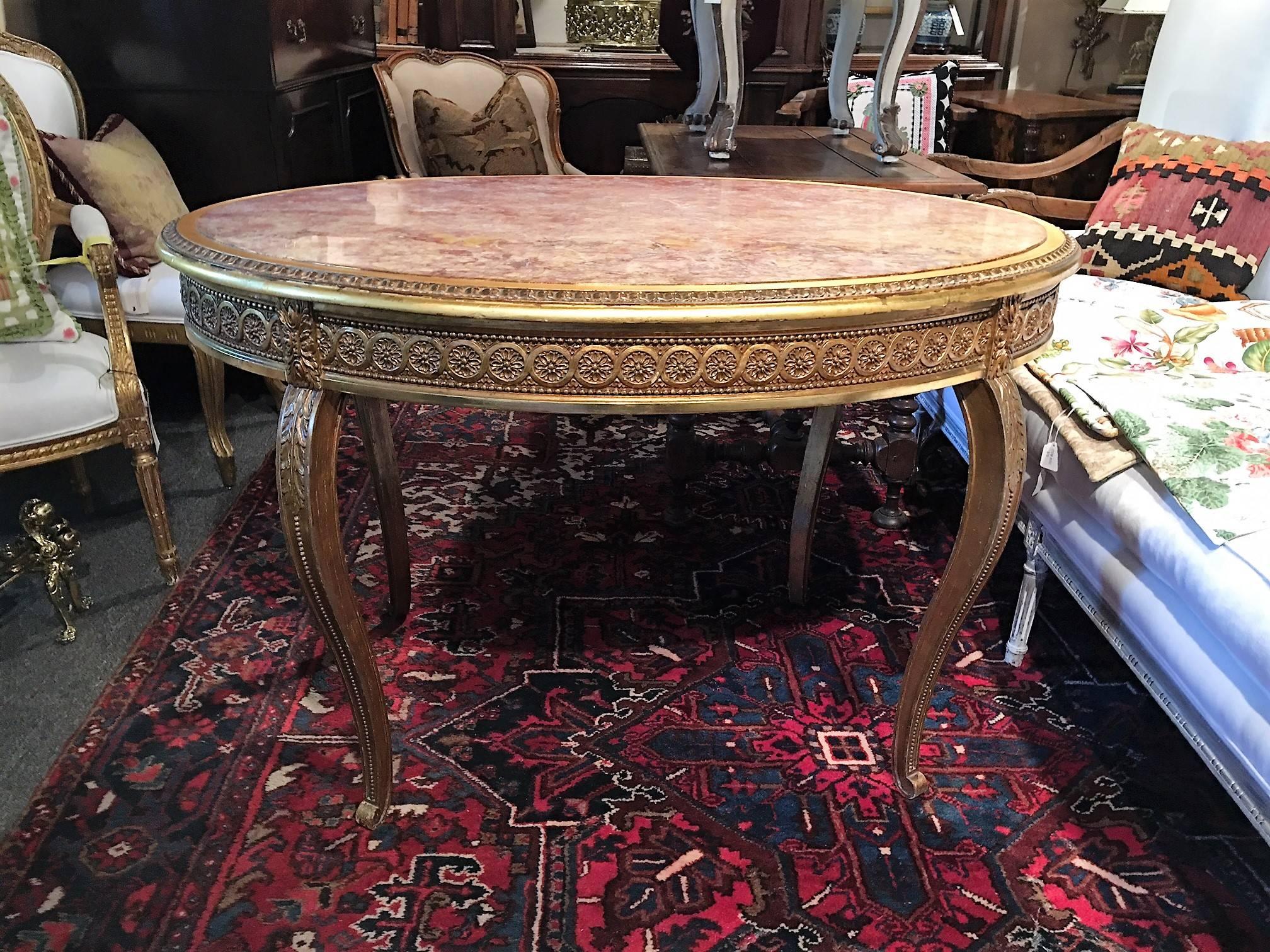 Italian Louis XVI Style Giltwood Oval Table with a Marble Top, 19th Century 2