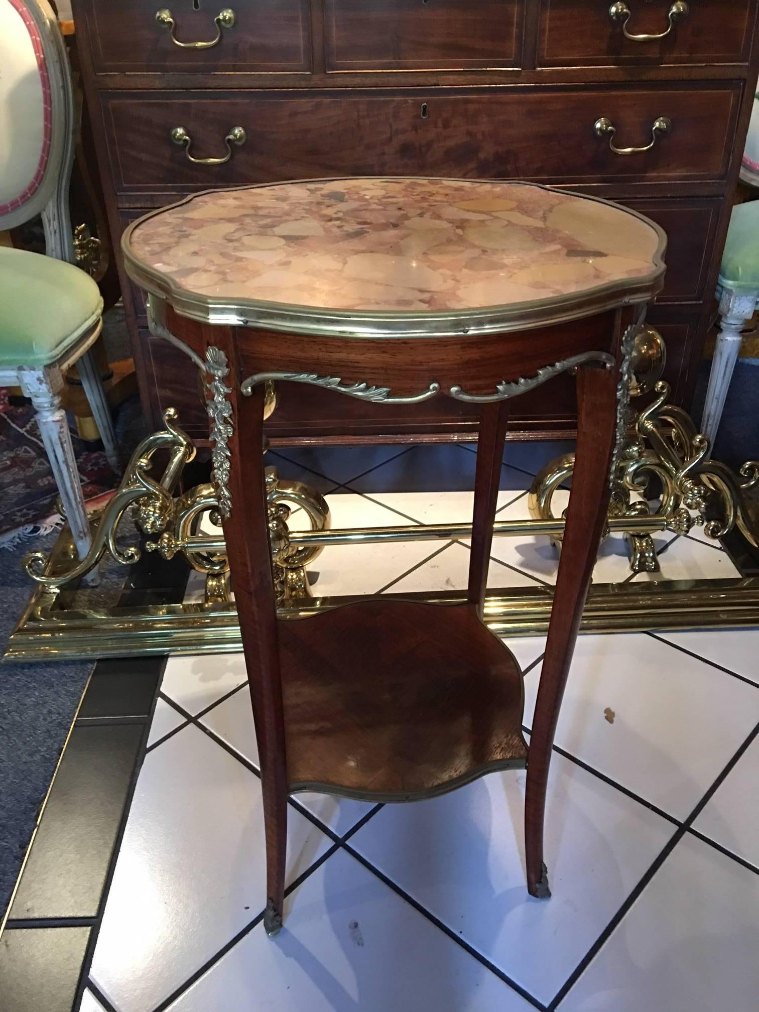 French Louis XV Style Gilt and Marble-Top Gueridon or Side Table, Early 20th Century