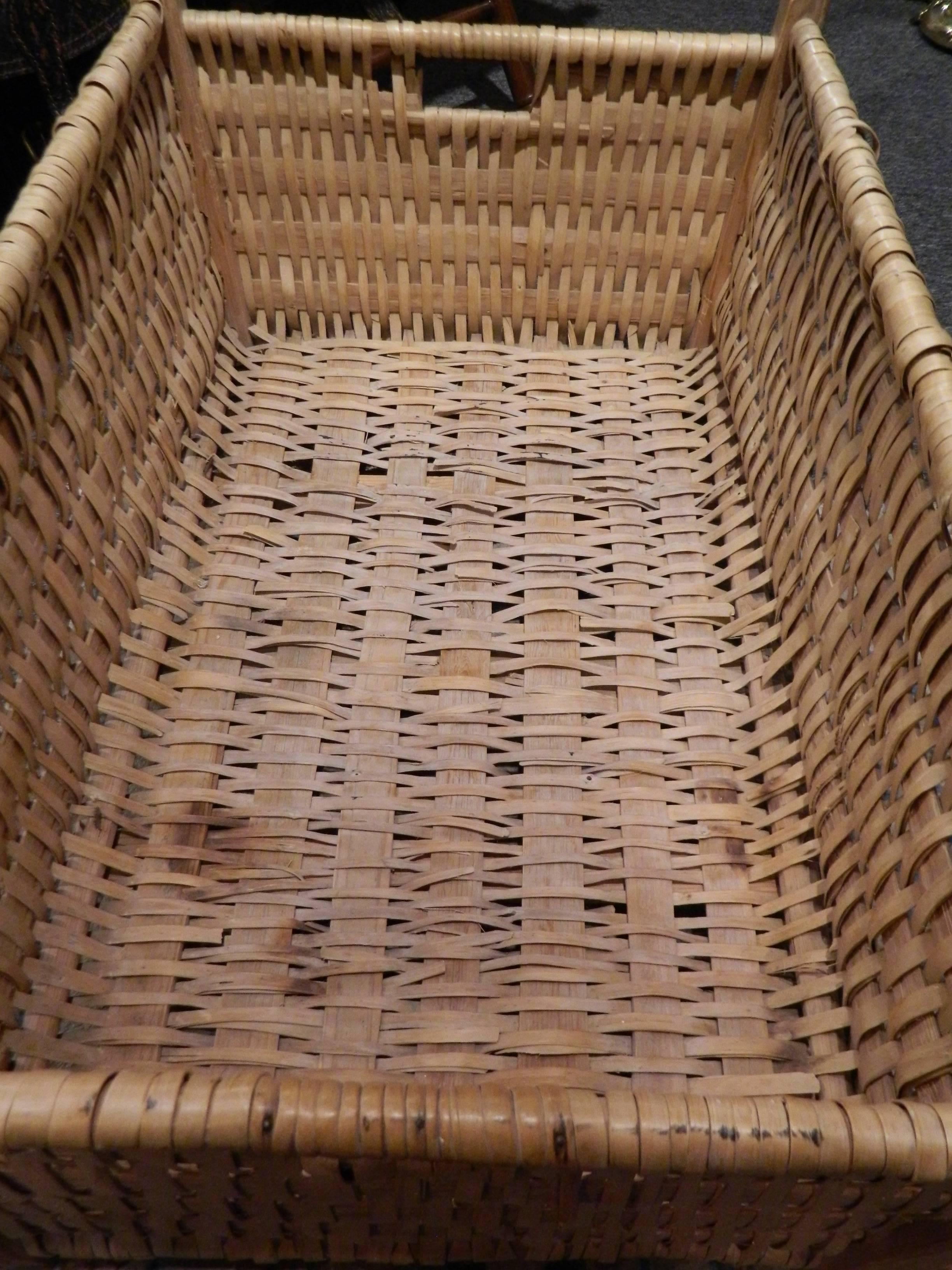 French Rectangular Laundry Basket, Late 19th Century 2