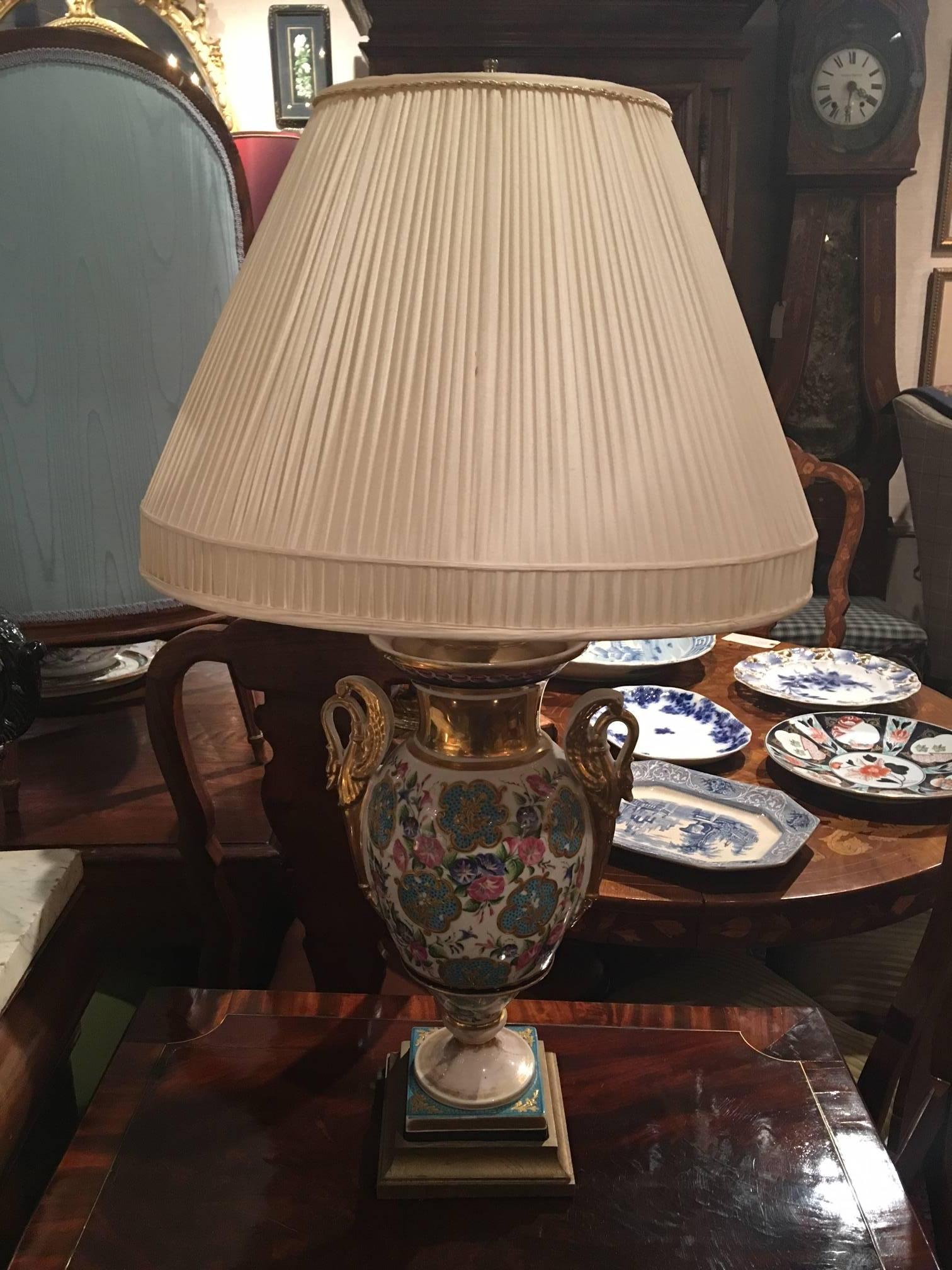 French Hand-Painted Vase Adapted as a Lamp, Early 20th Century 4