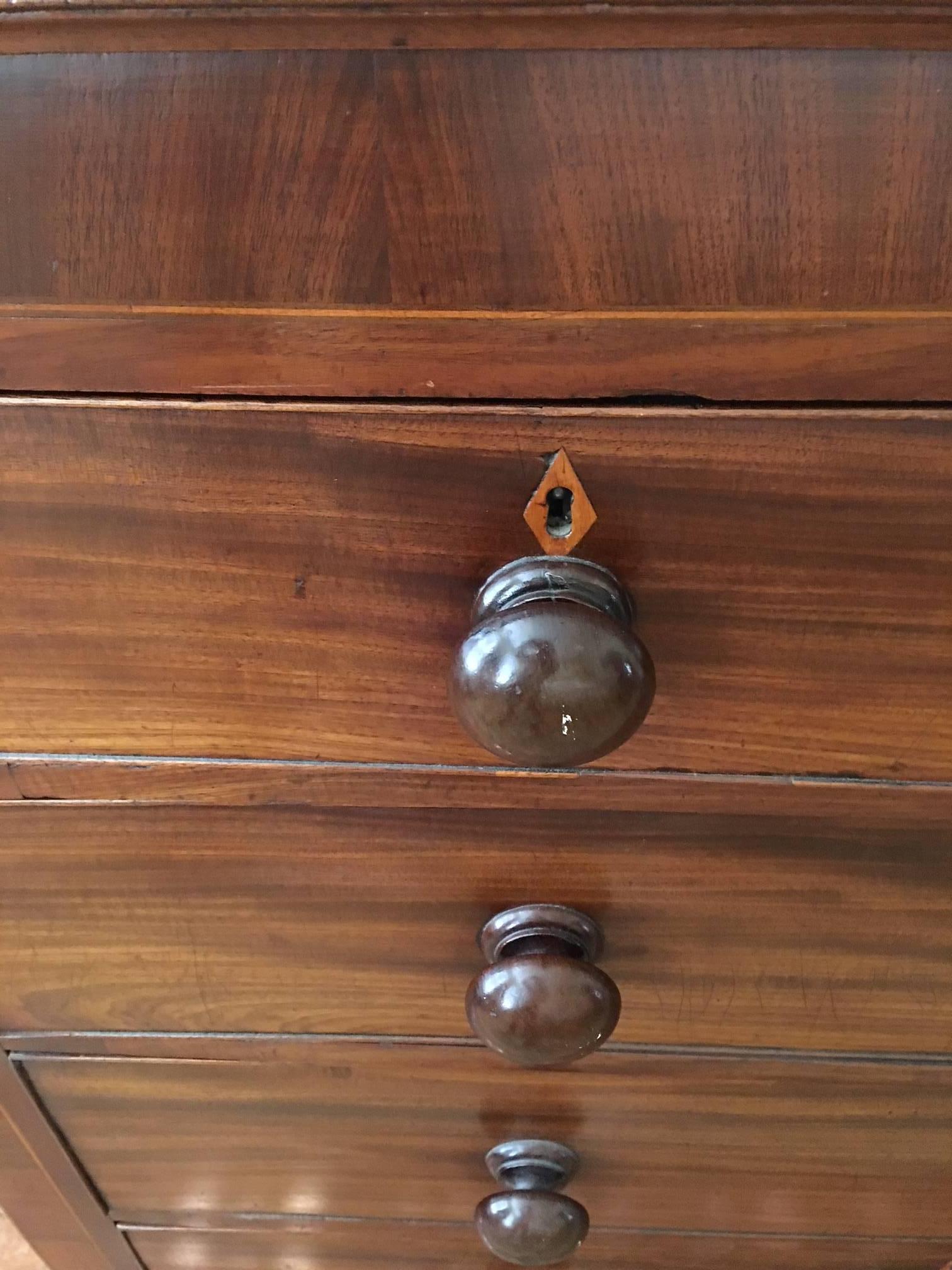 Georgian English Mahogany and Inlay Chest of Drawers, 19th Century