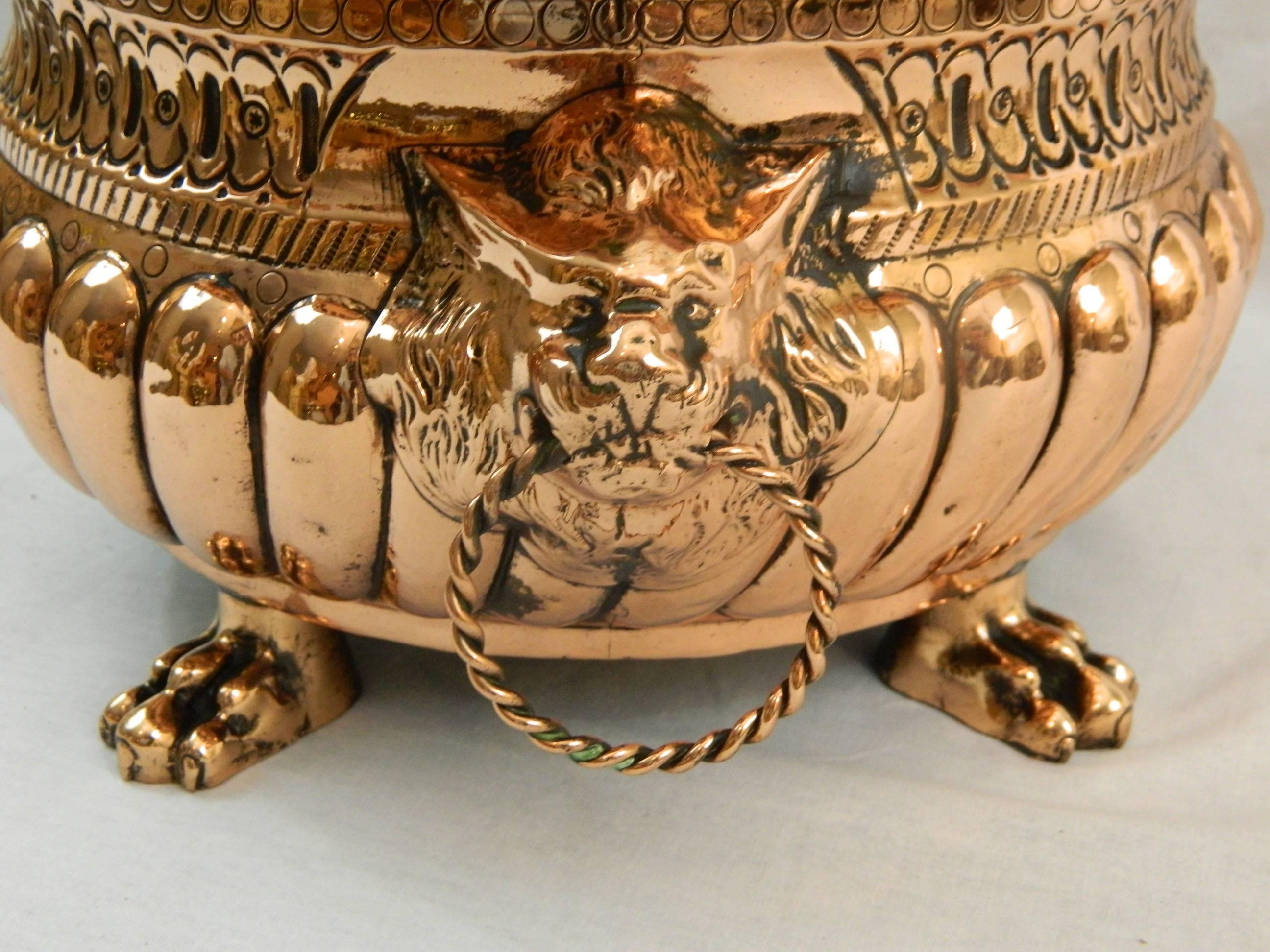 19th century French copper jardiniere or planter with lion handles. 6.5