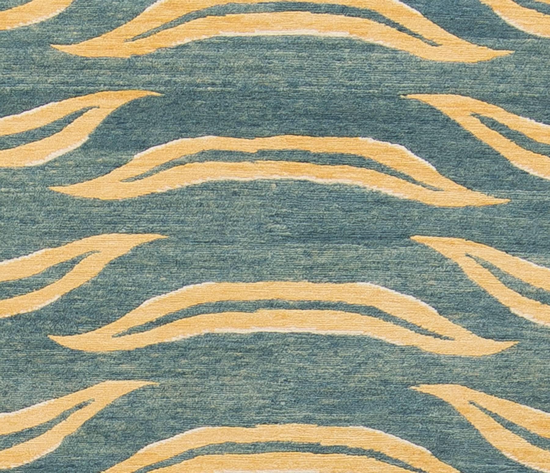Hand-knotted rug in Himalayan vegetal dyed wool, GoodWeave certified.