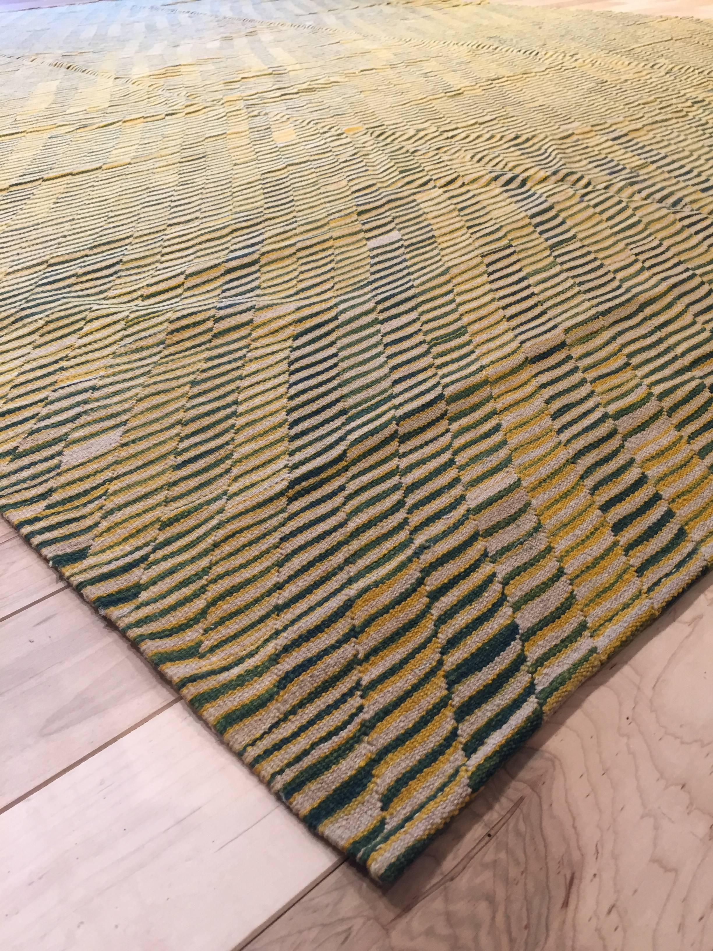 Citrus Chevron Turkish Kilim In Excellent Condition For Sale In New York, NY