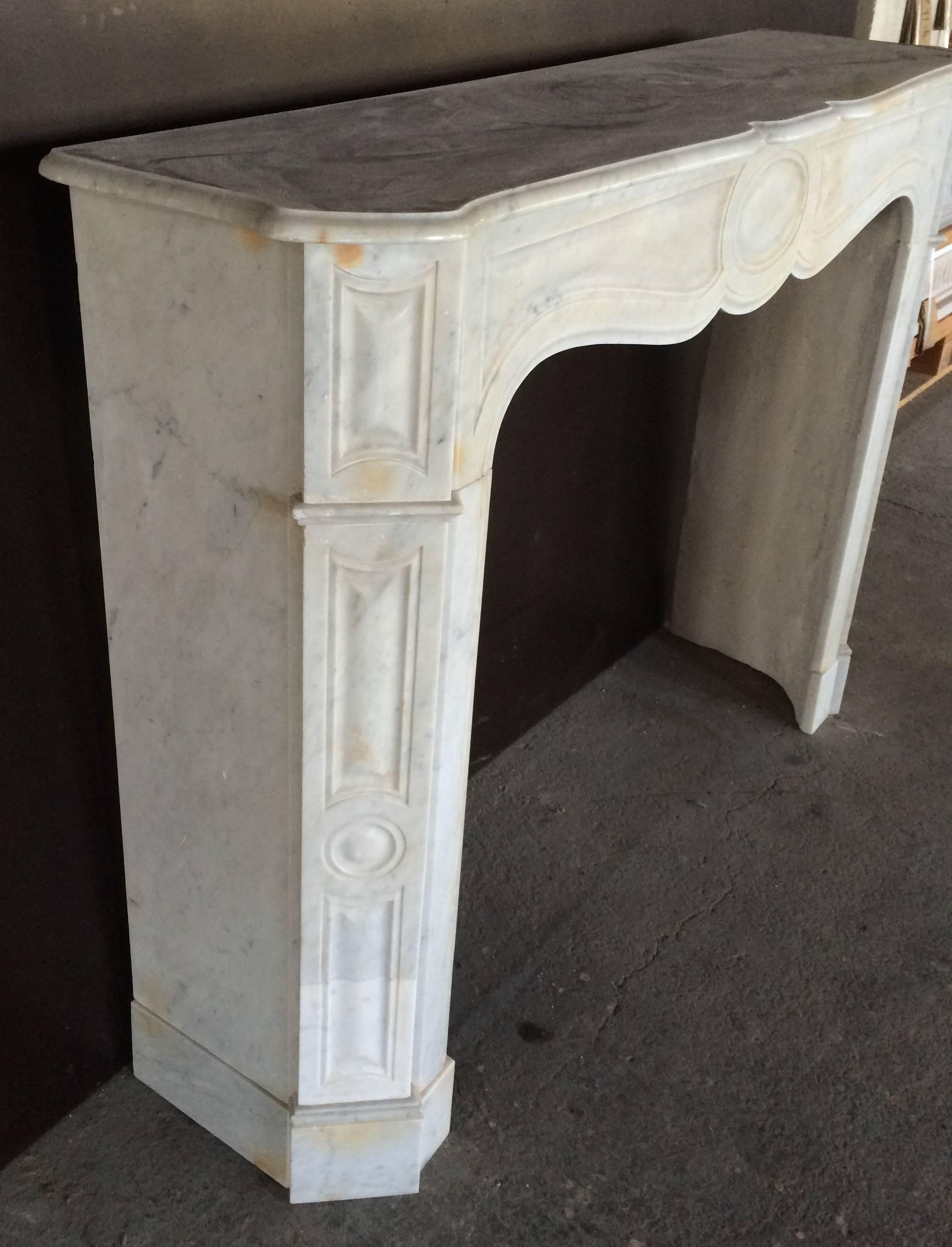 Classic, elegant, great quality, original 1800s from Paris, France.
Excellent condition, ready for installation right away.
Available right now.

Interior firebox dimensions:
Width 37.6 inches,
High 30.52 inches.

More info on