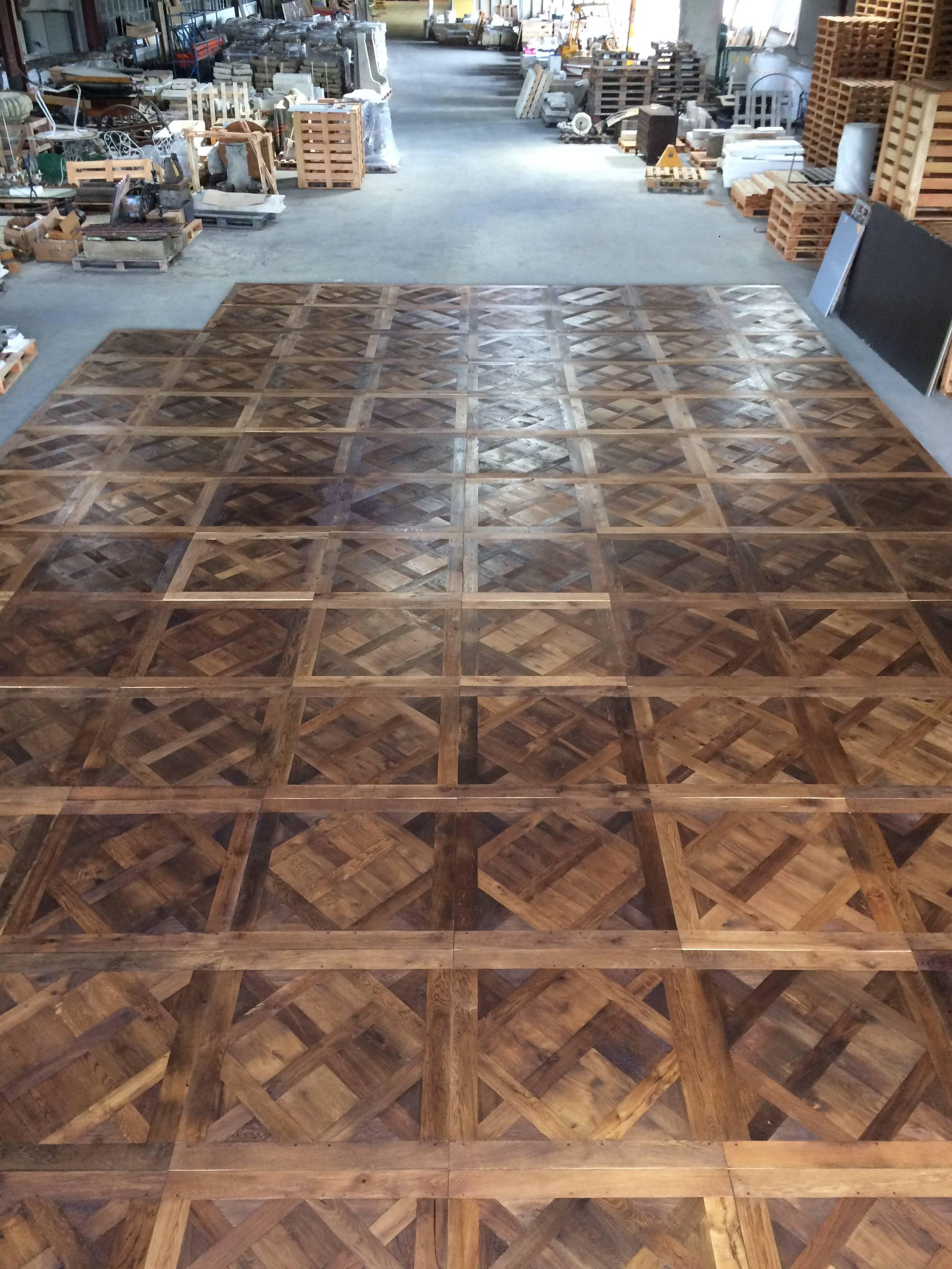 French parquet de France solid antique oakwood handmade in France.
Excellent quality work, hand finished as the old way like 200 years old.
Ready for installation as it is, excellent condition.
Each panel is about 10 square feet (1m2).
Price is per