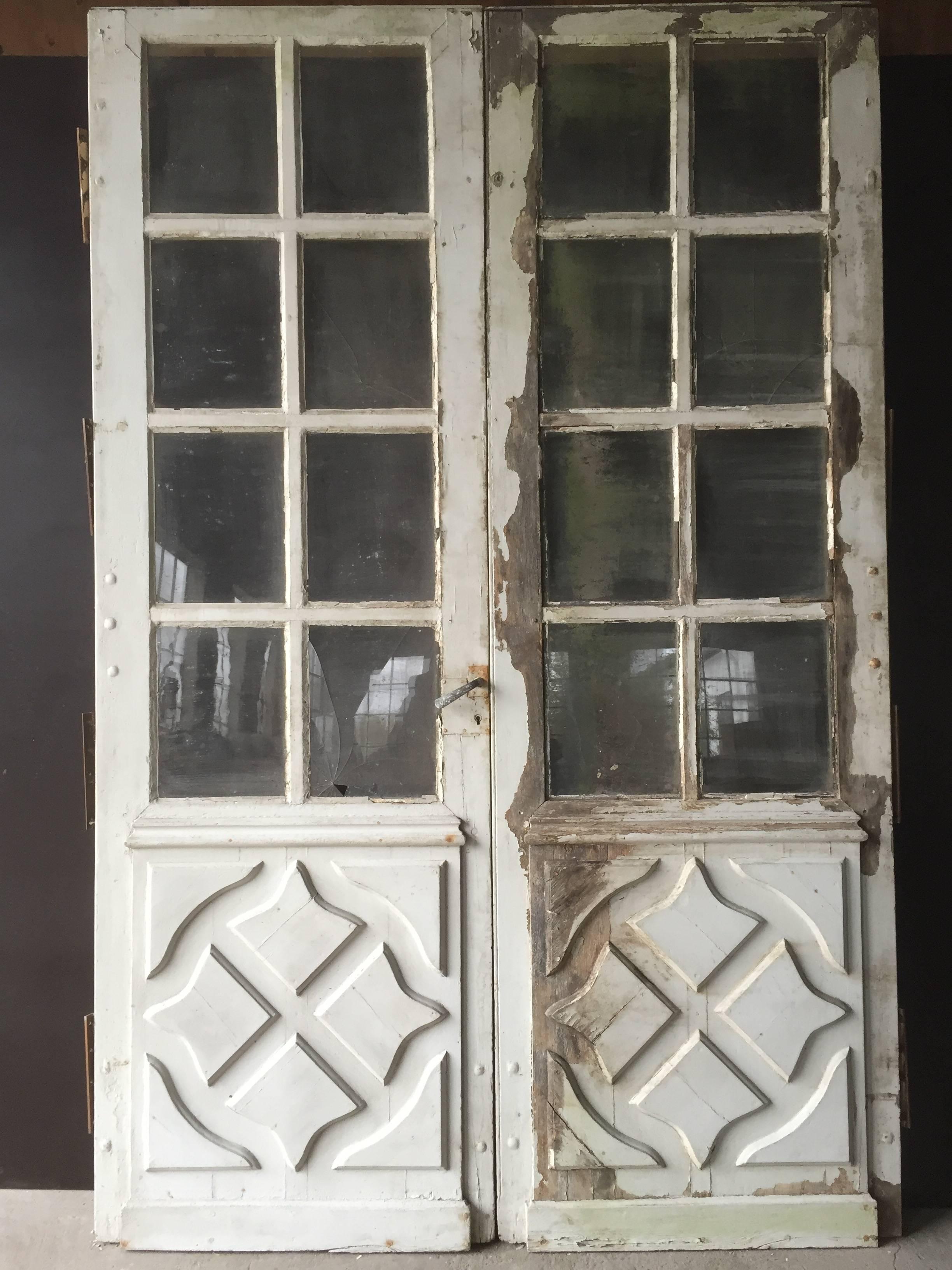 Chateaux Passage Doors 18th Century, Hand-Carved French Wood Oak, France For Sale 2