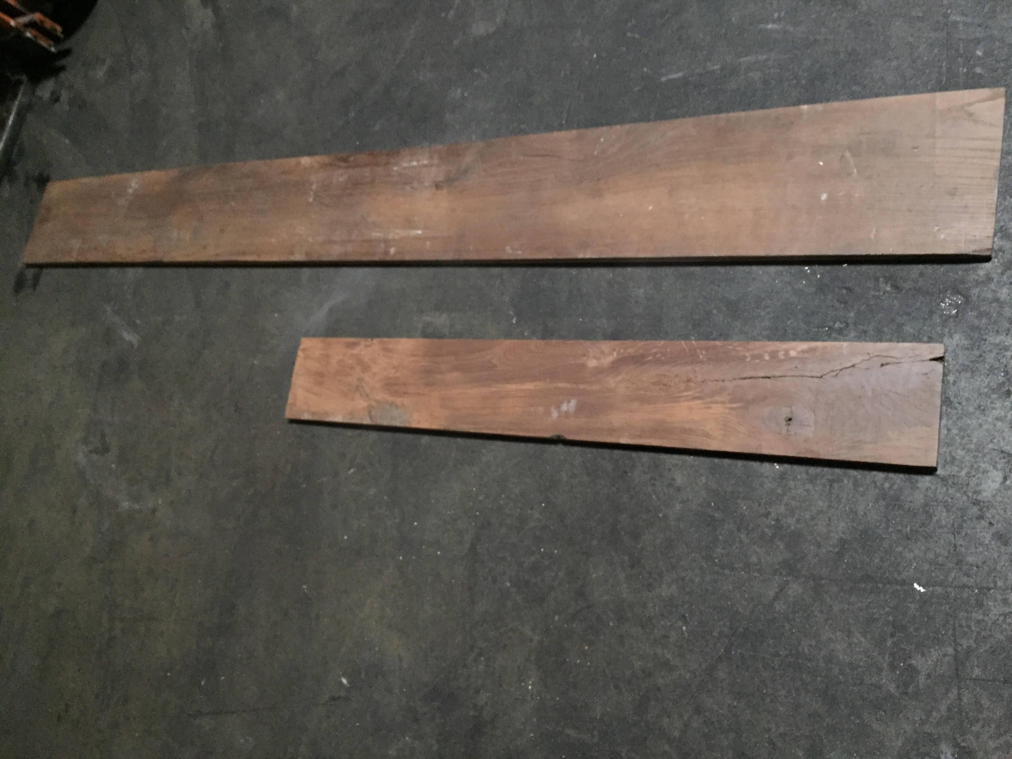Original and authentic French antique solid wood oak floor from France, 18th century.

Very long length and very wild, different dimensions, random.
Great condition, each plank has been handled eight minimum to make it clean and ready for easy